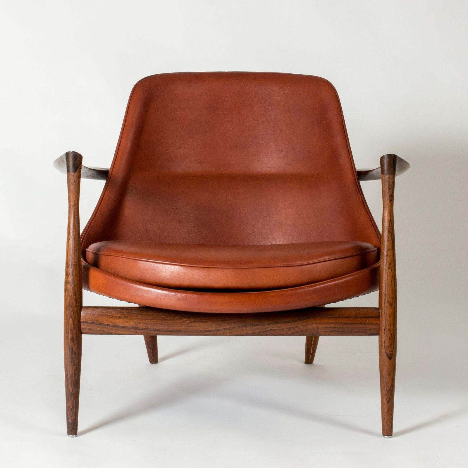 Scandinavian Modern "Elizabeth" Lounge Chairs By Ib Kofod Larsen, Denmark, 1963 photo vinterior