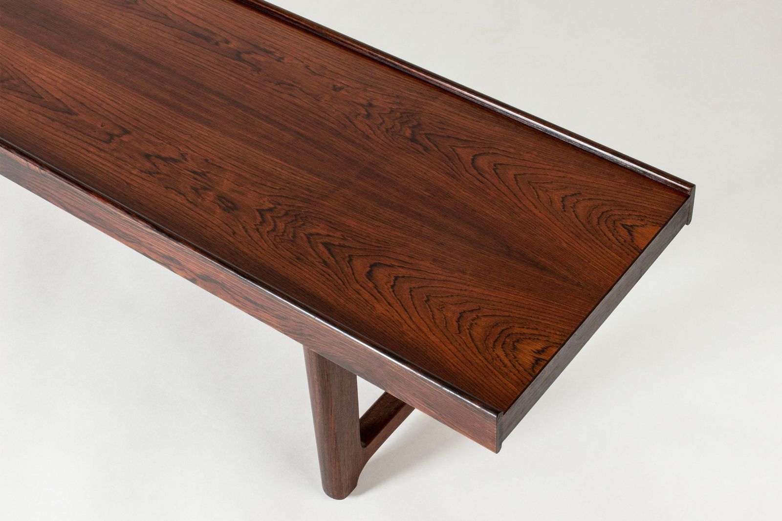 Banc mid-century « Krobo » en palissandre, par Torbjørn Afdal pour Bruksbo, Norvège, années 1960 photo vinterior