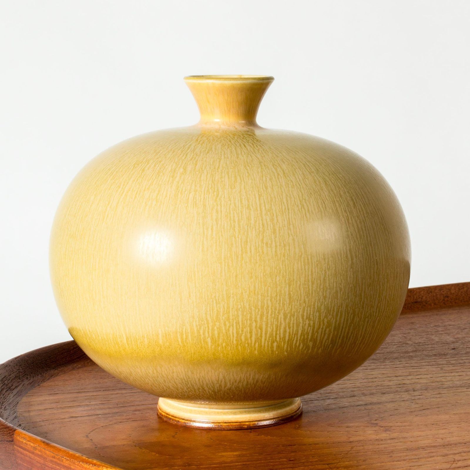 Mid-century stoneware vaas van Berndt Friberg, Gustavsberg, Zweden, 1964 photo furniture