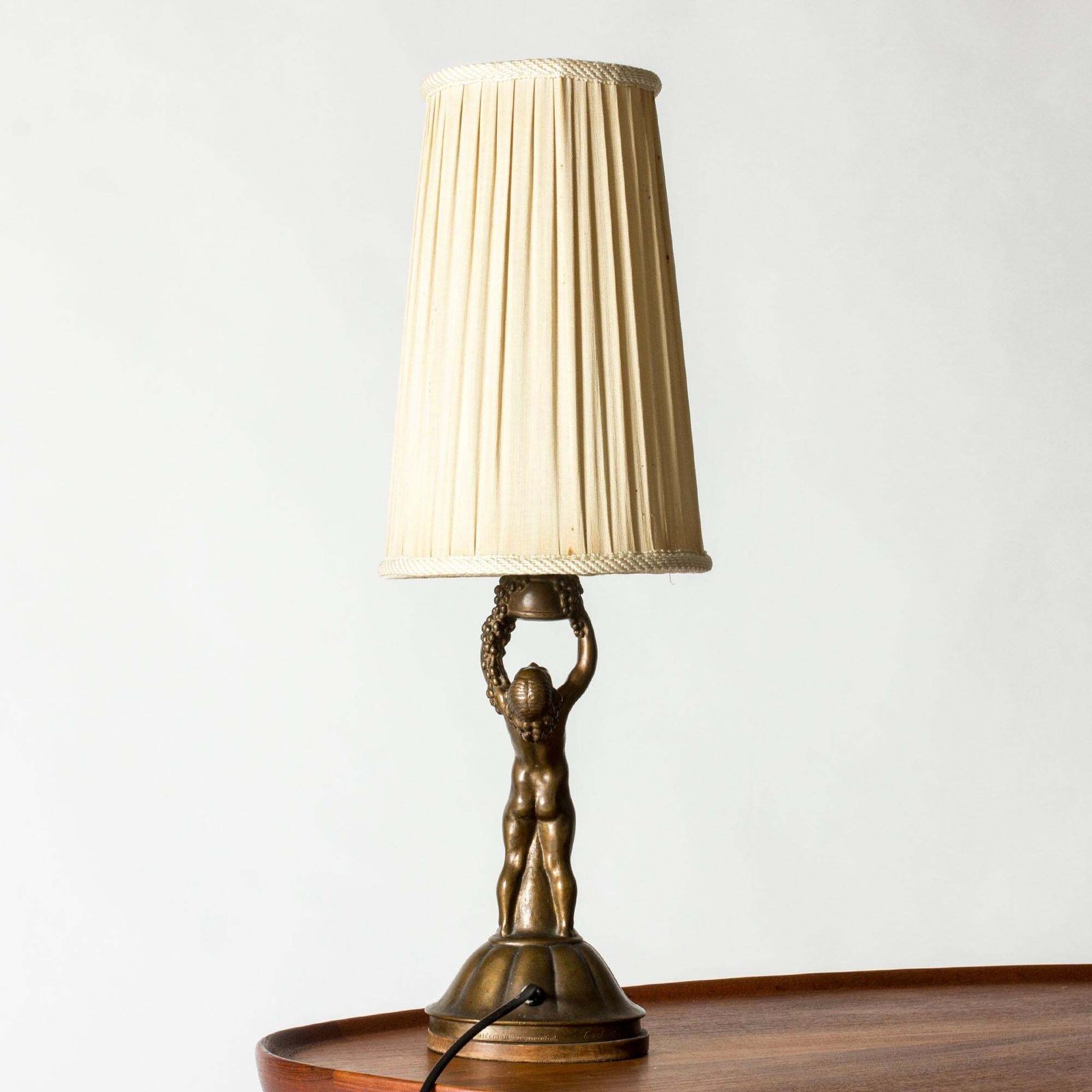 Swedish Grace Tafellamp van Axel Gute, Zweden, ca. 1920 photo for sale