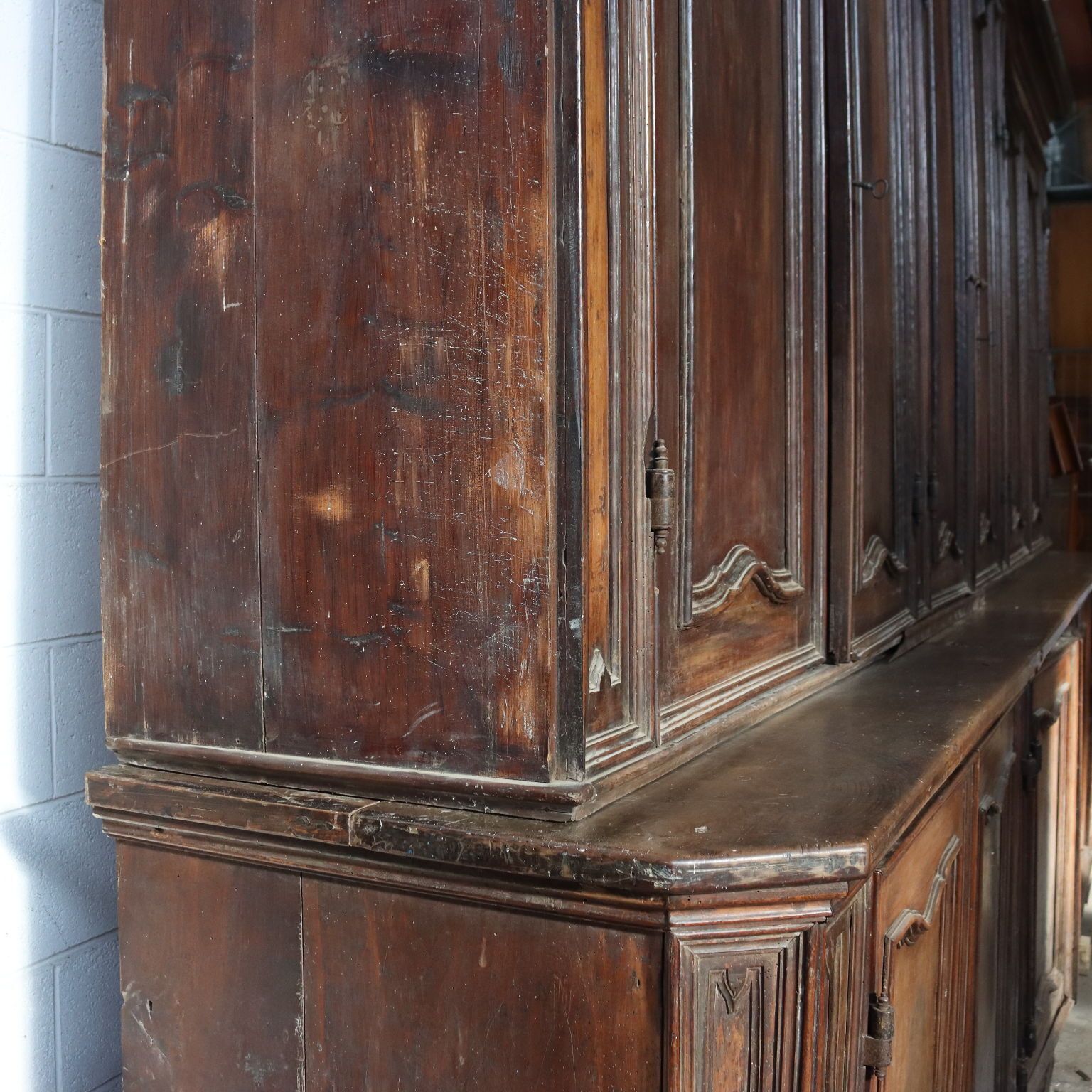 photo vintage Large Two Part Sideboard   Lombardy, Mid 18th Century