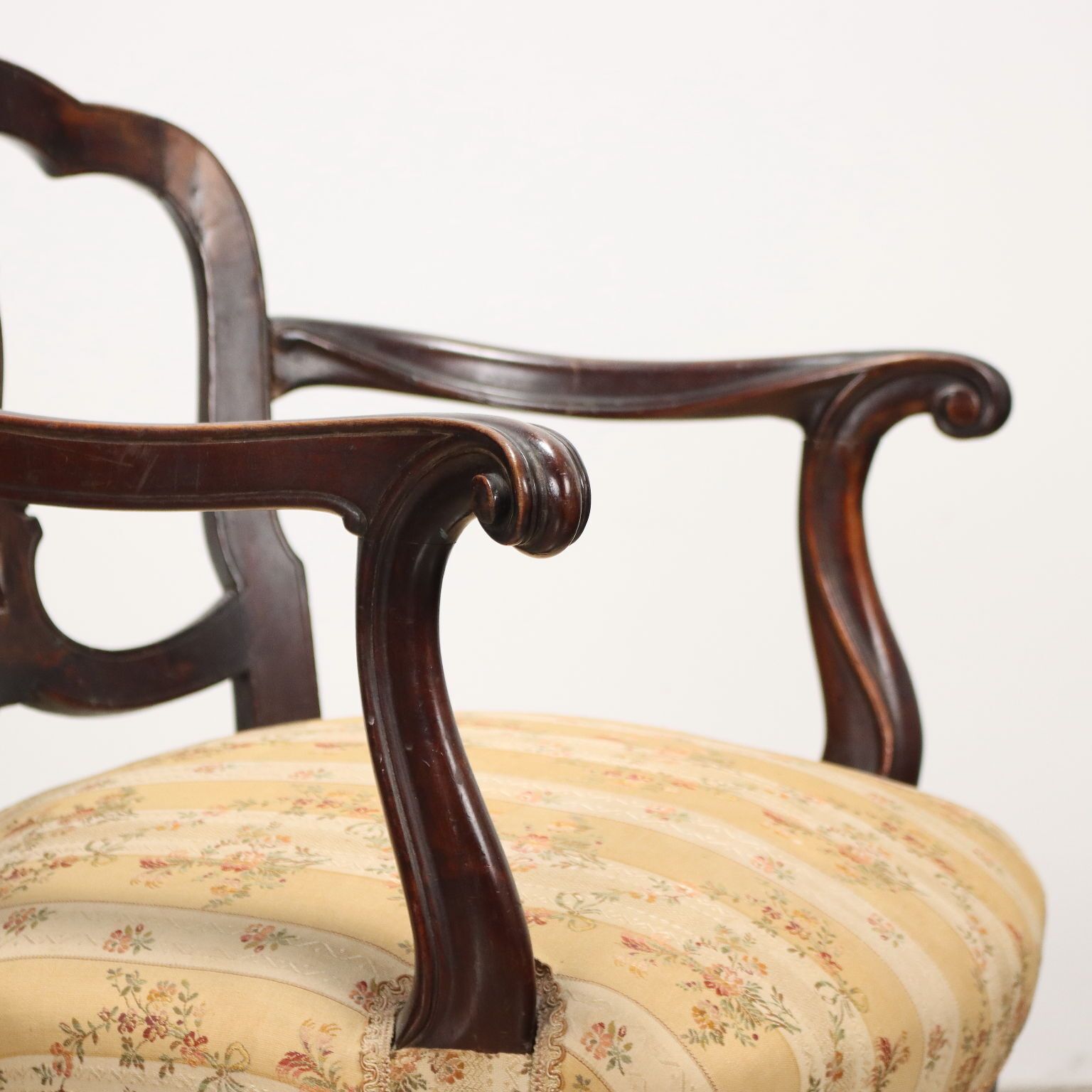 Fauteuil Barokstijl Walnoot Italië XX Eeuw photo for sale