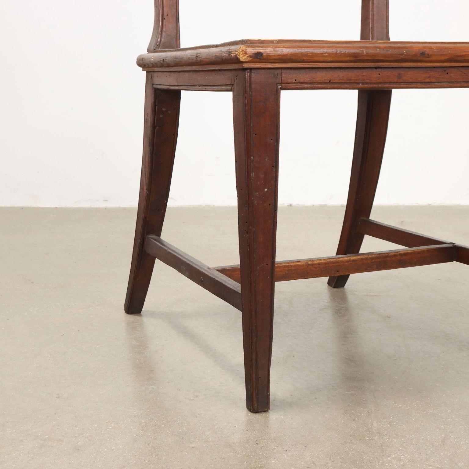 Italiaanse walnoothouten stoelen uit de 19e eeuw photo 210.0