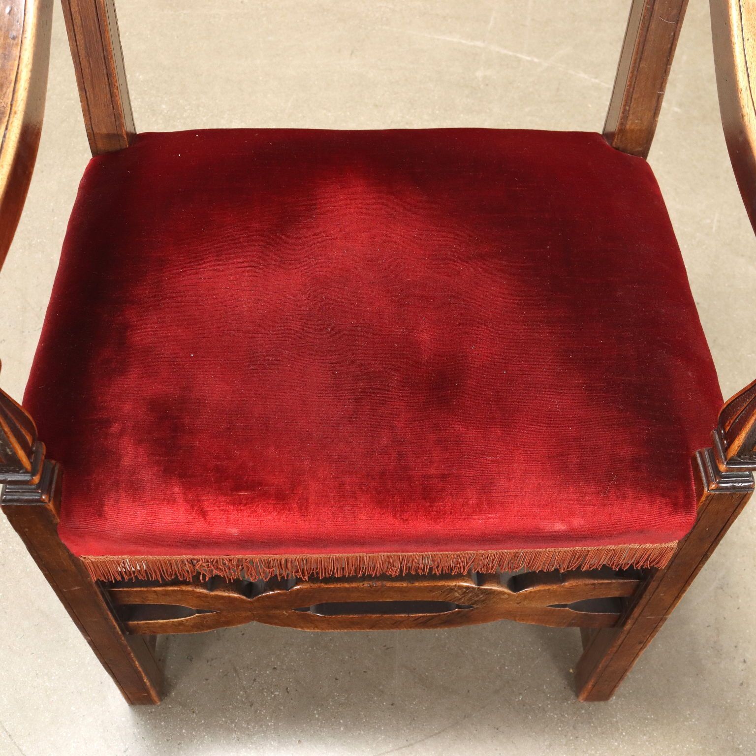 Chaise haute néo-renaissance en noyer avec chaises Rococo photo vinterior