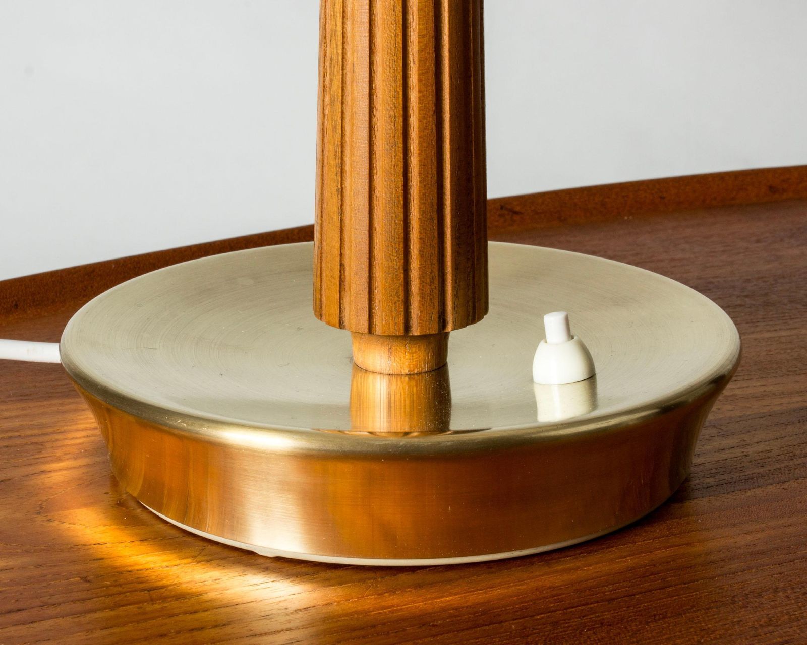 Modernistische tafellamp van Hans Bergström, Ateljé Lyktan, Zweden, jaren 1940 photo 2946.0