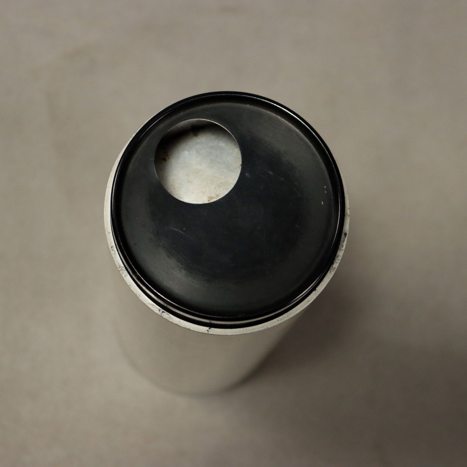 Column Ashtray Model '4612' van Joe Colombo photo for sale