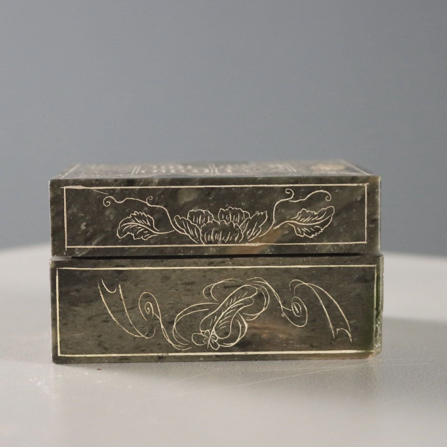 photo furniture Antieke doos van speksteen, China, 20e eeuw
