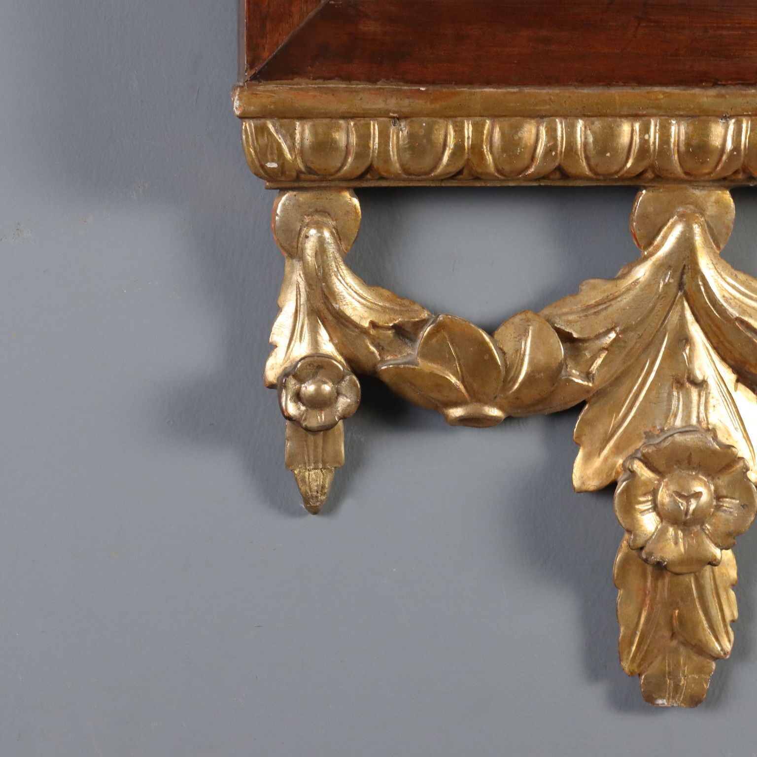 Miroir d'époque en noyer sculpté doré, Italie, XIXe siècle photo vinterior