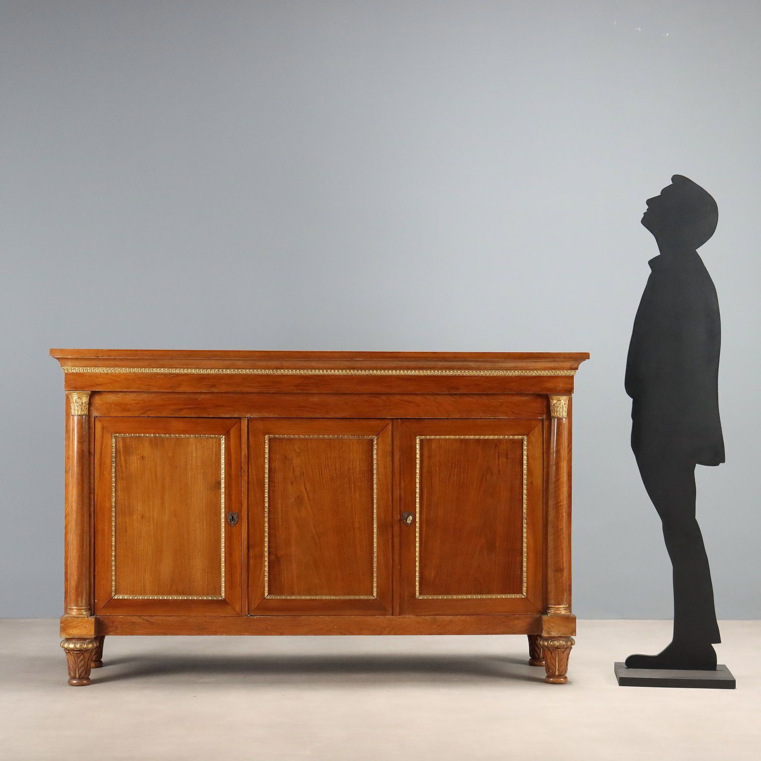 Armoire de style Empire en noyer, 3 portes, XXe siècle photo furniture