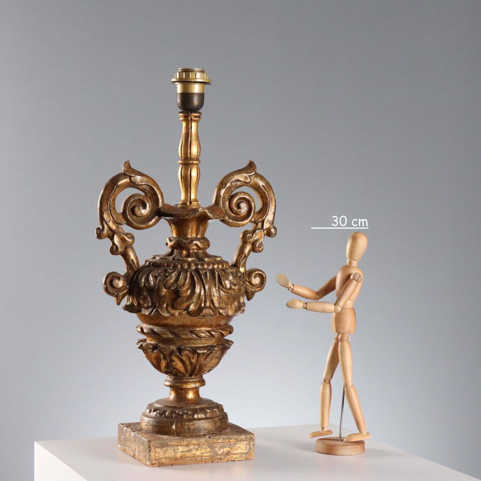 Neoclassical Gilded Wood Lamp XIX Century photo furniture
