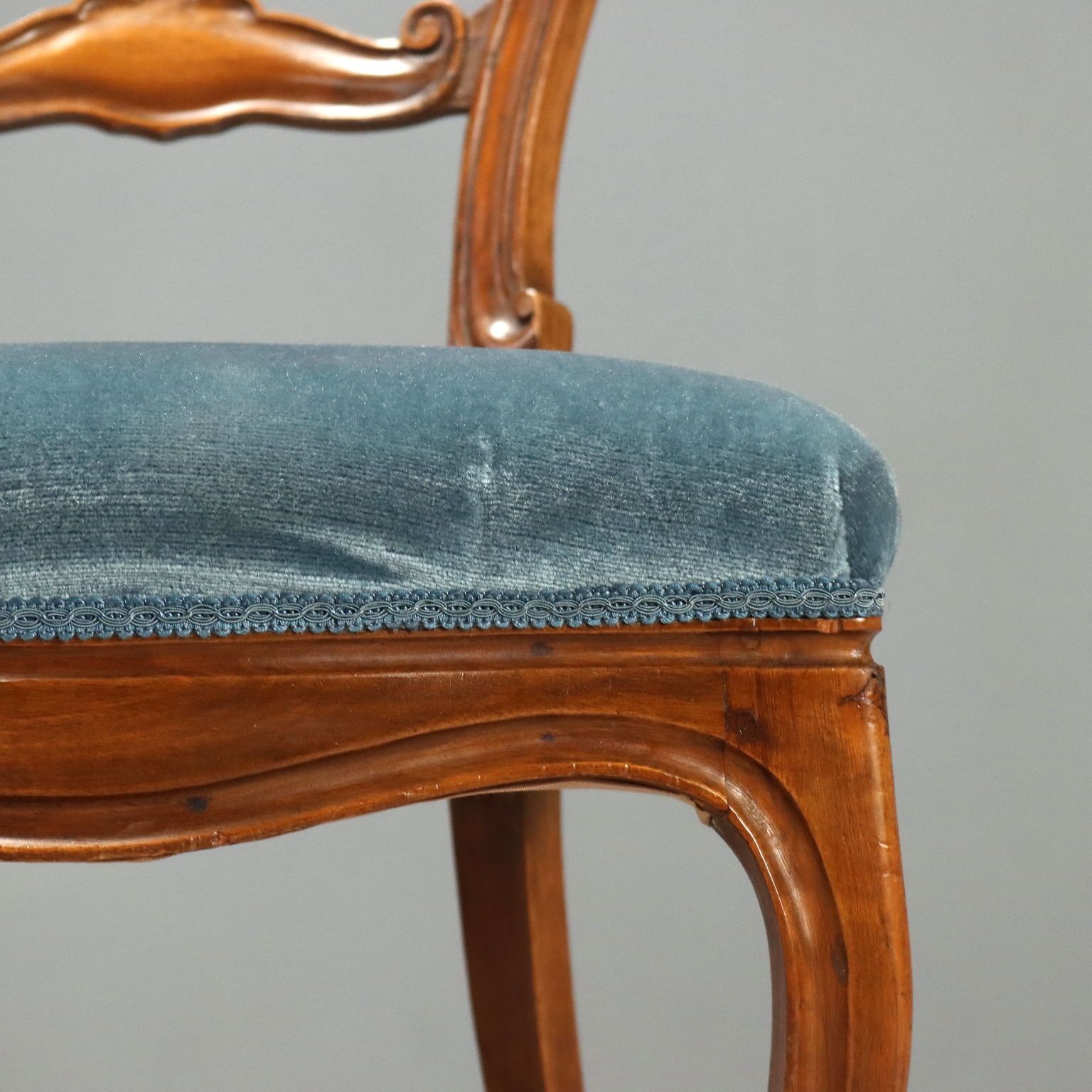 Luigi Filippo Stoelen van Walnoot met Blauwe Fluwelen Bekleding photo 320.0
