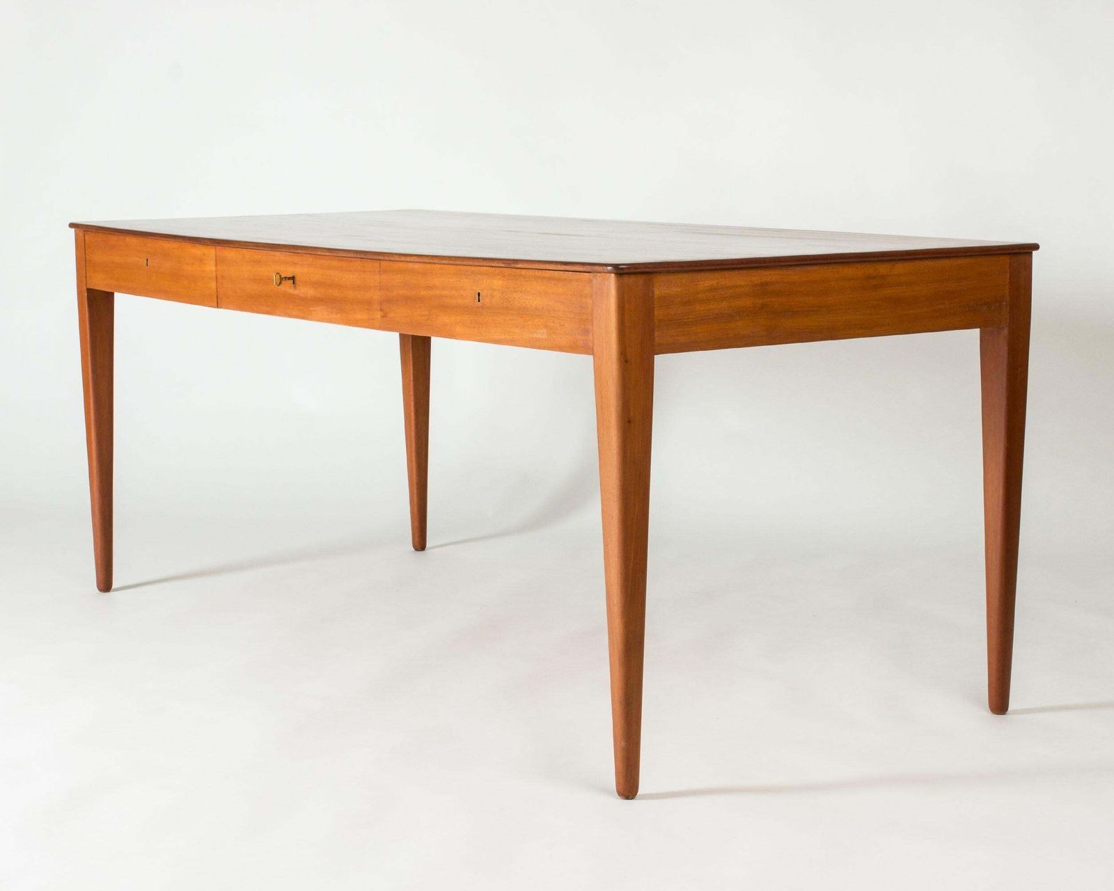 Mid-century bureau van Josef Frank, Svenskt Tenn, Zweden, jaren 1950 photo buy