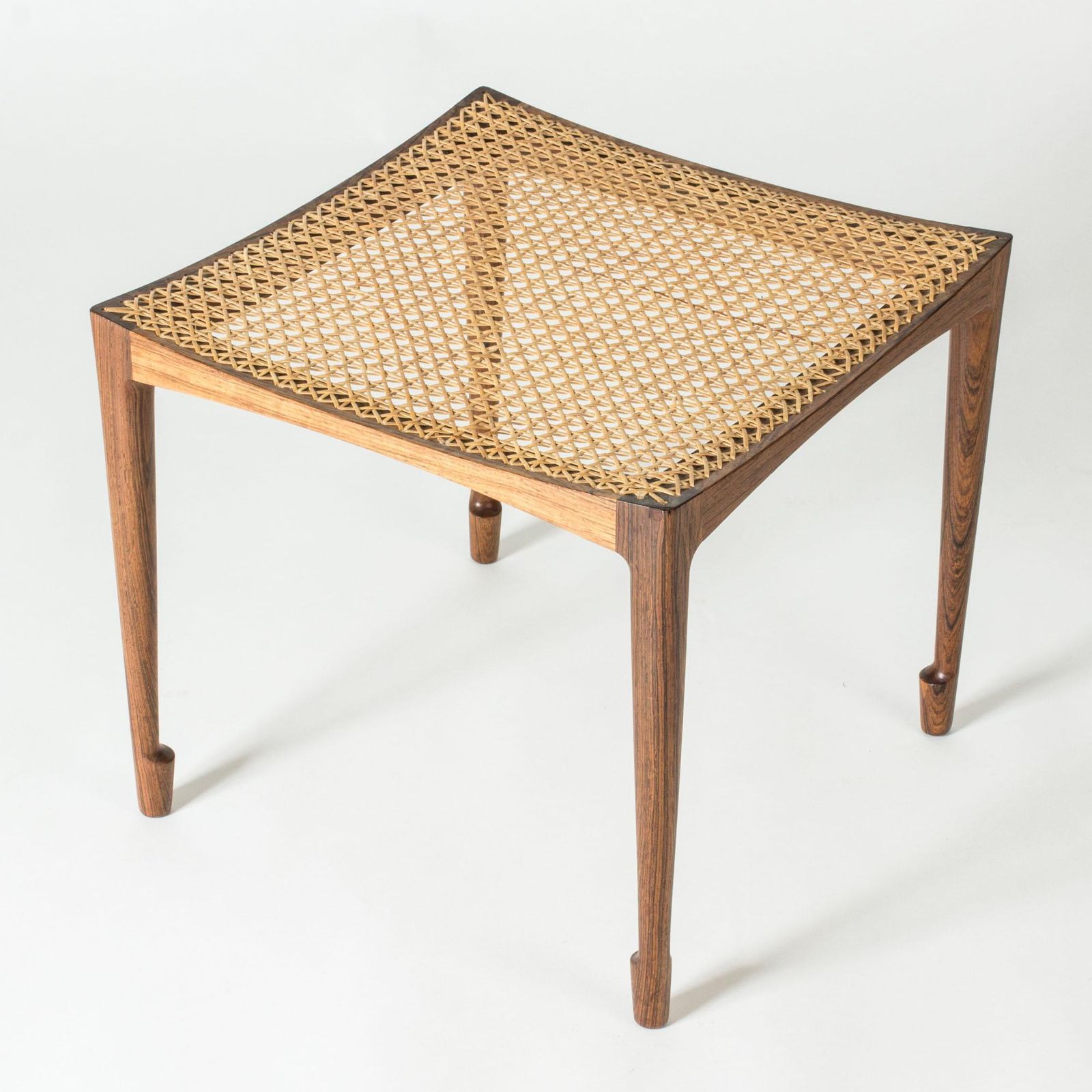 Tabouret scandinave moderne en rotin par Bernt Petersen, Danemark, années 1950 photo 7203.0