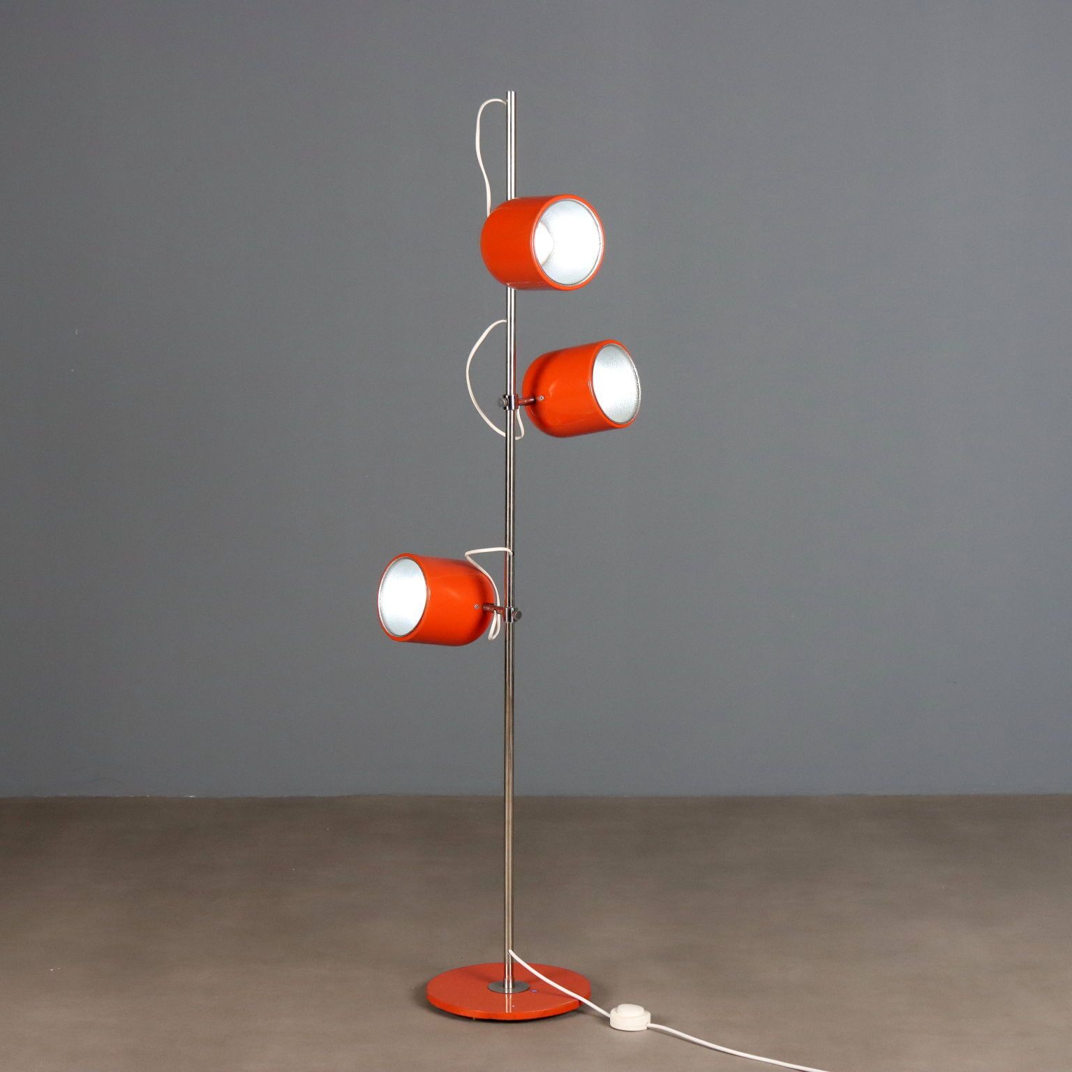 Vintage vloerlamp geëmailleerd metaal design Italië jaren 1960 1970
