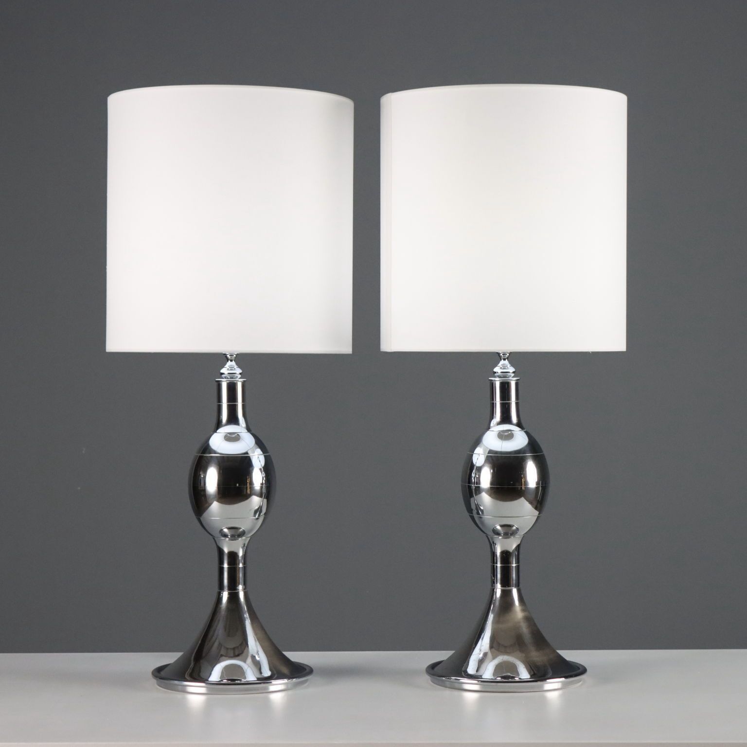 Vintage lampen, verchroomd metaal, stoffen kap, Italiaans design, jaren 1970-1980