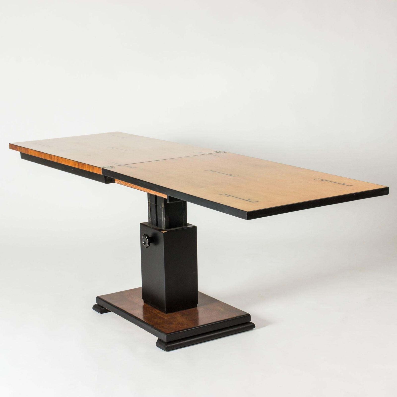 Modernistische "Ideal Table" van Otto Wretling, Zweden, jaren 1930 photo vinterior