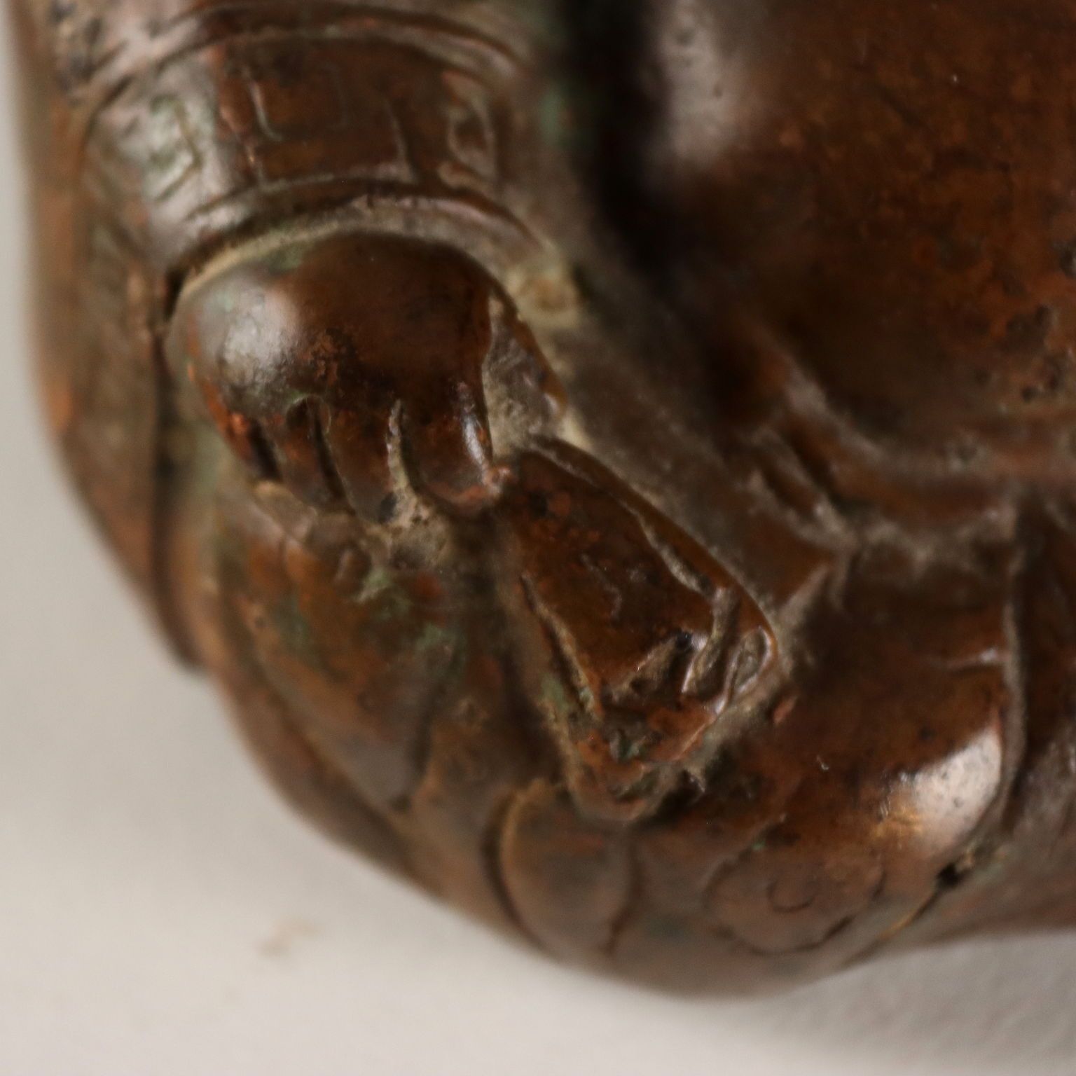 Bronzen sculptuur van de onsterfelijke monnik Budai photo Kunst