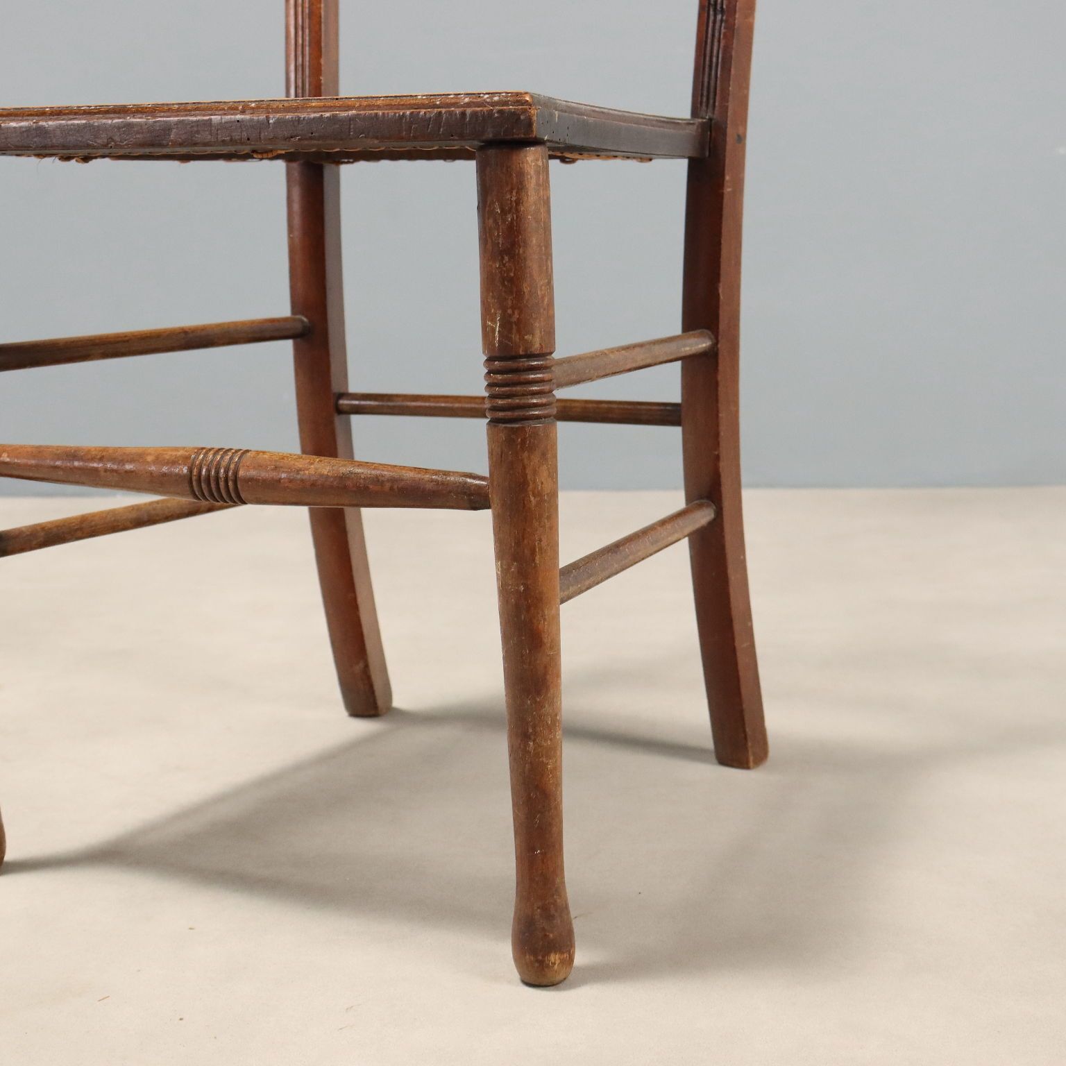 Ensemble de chaises en acajou à assises en paille de Vienne photo vinterior