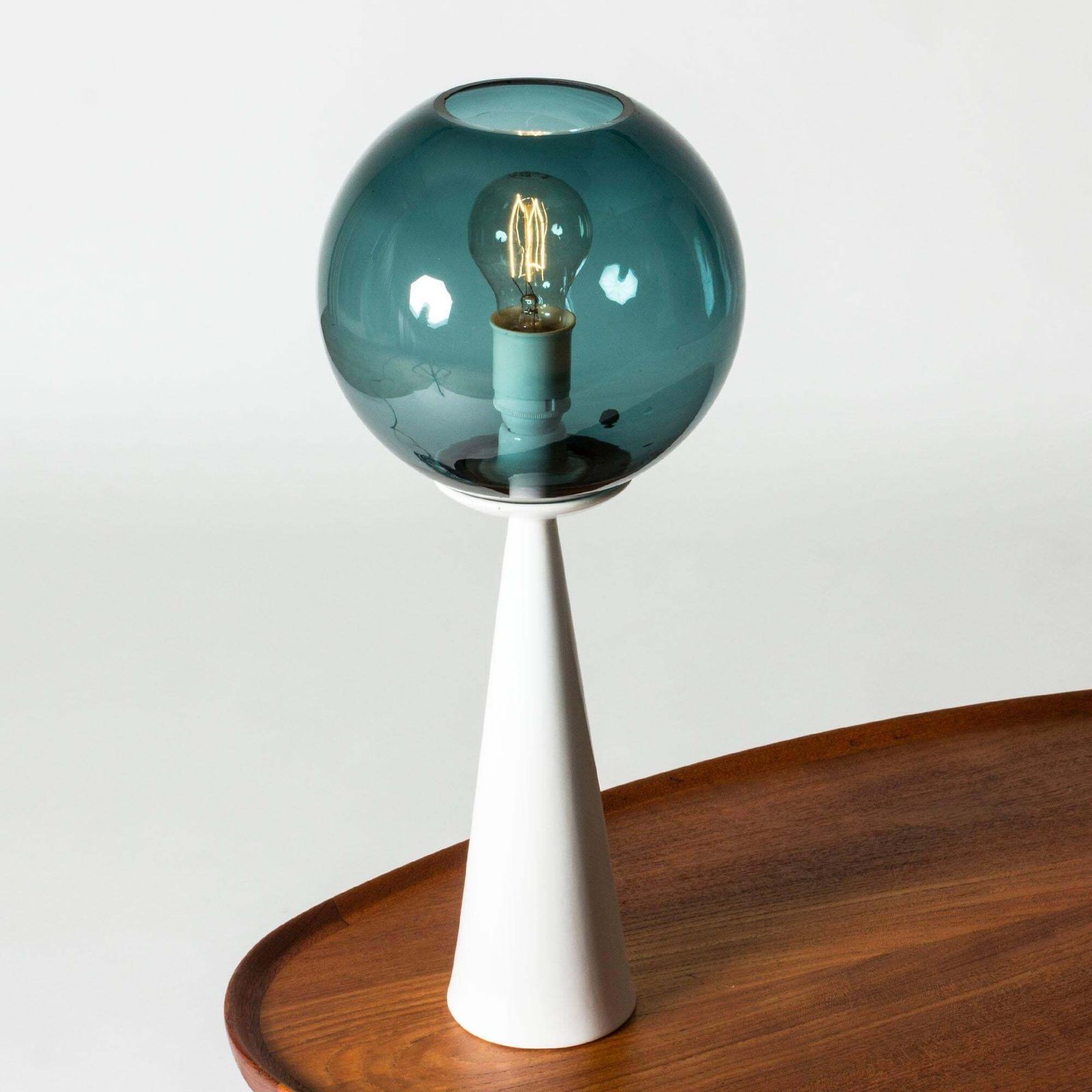 Lampe de table scandinave mid-century par Hans Agne Jakobsson, Suède, années 1950 photo for sale