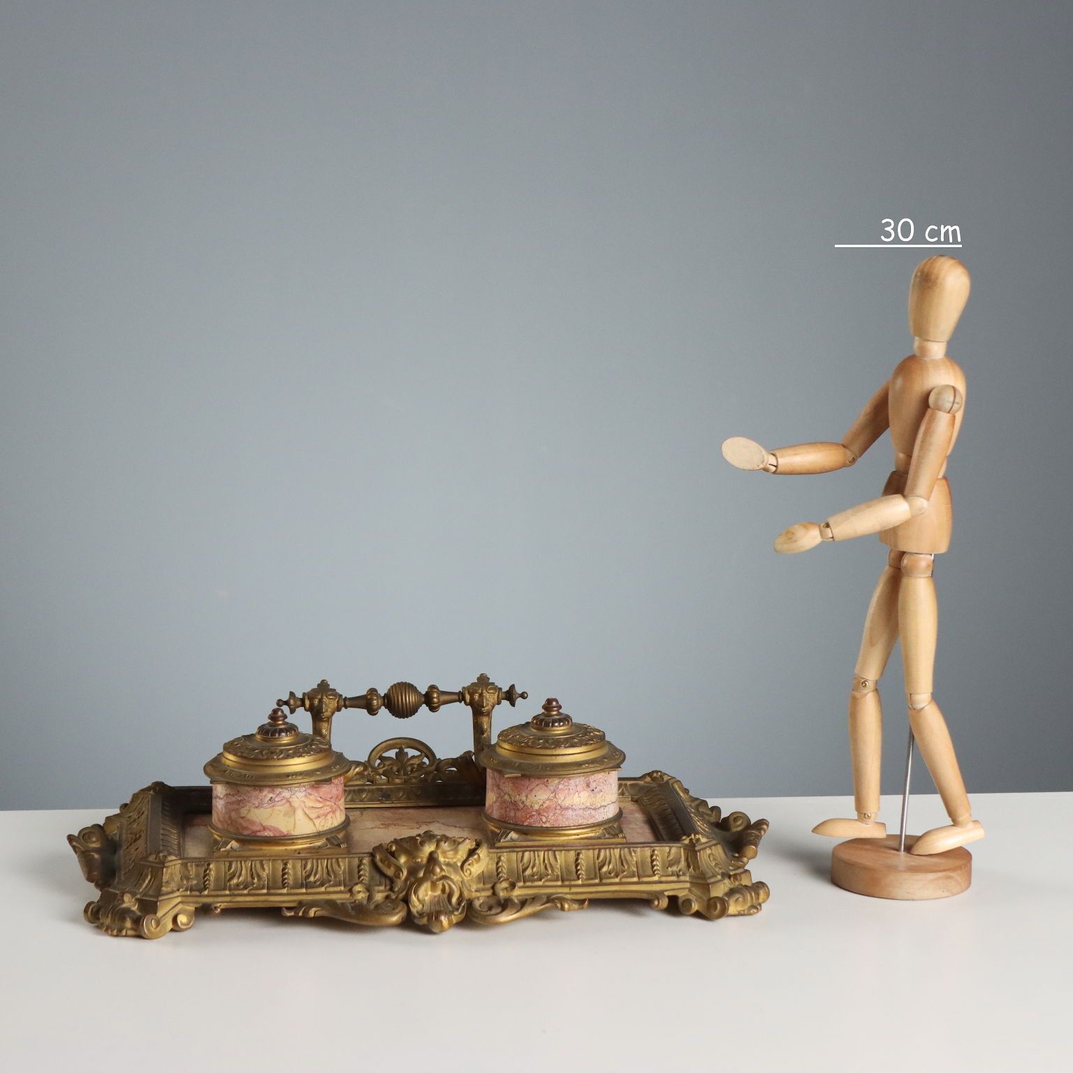 Encrier double d'époque en bronze et marbre rose, Europe, XIXe siècle photo furniture