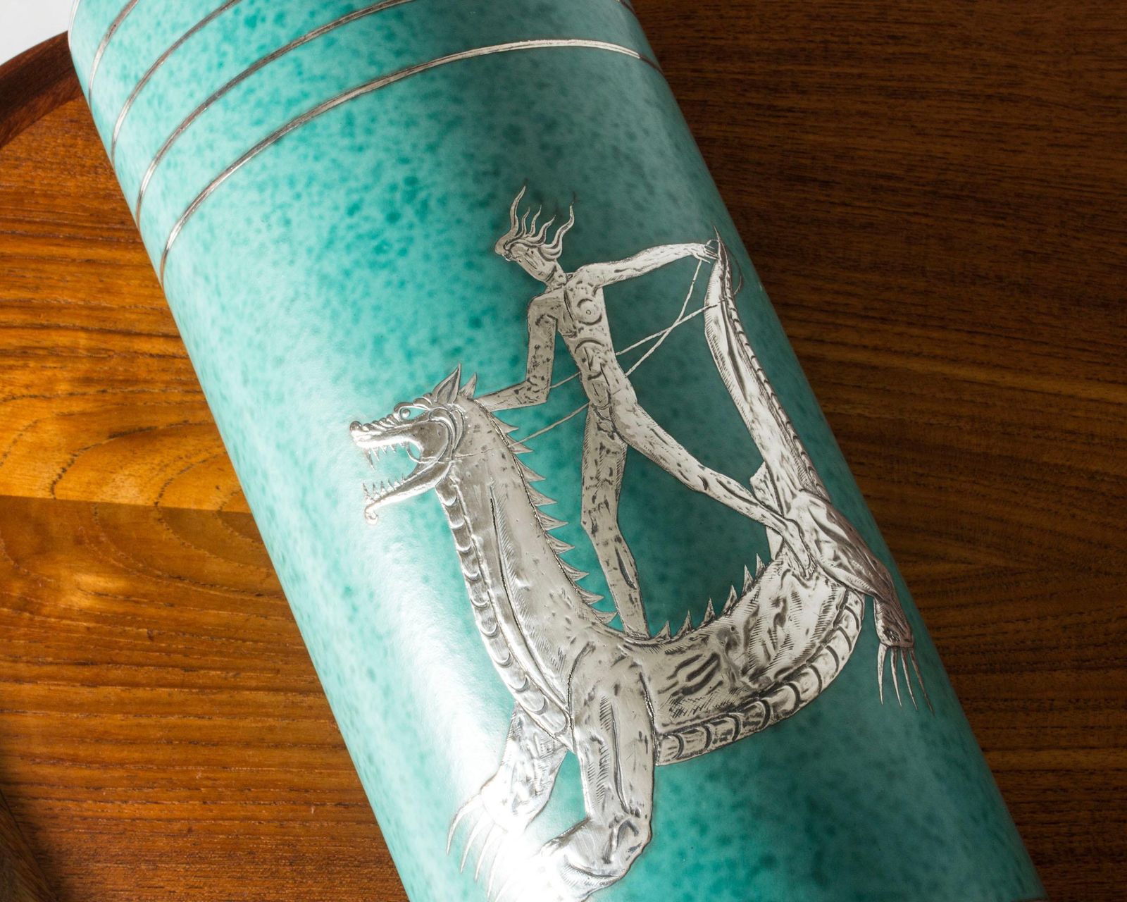 Vase en grès « Argenta » mid-century par Wilhelm Kåge, Gustavsberg, Suède, années 1940 photo vinterior