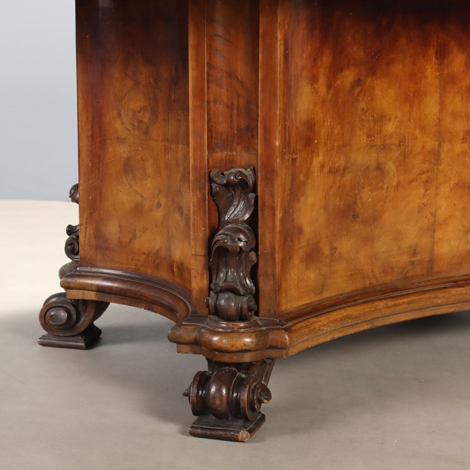 Art Deco Walnut And Walnut Burl Table photo buy