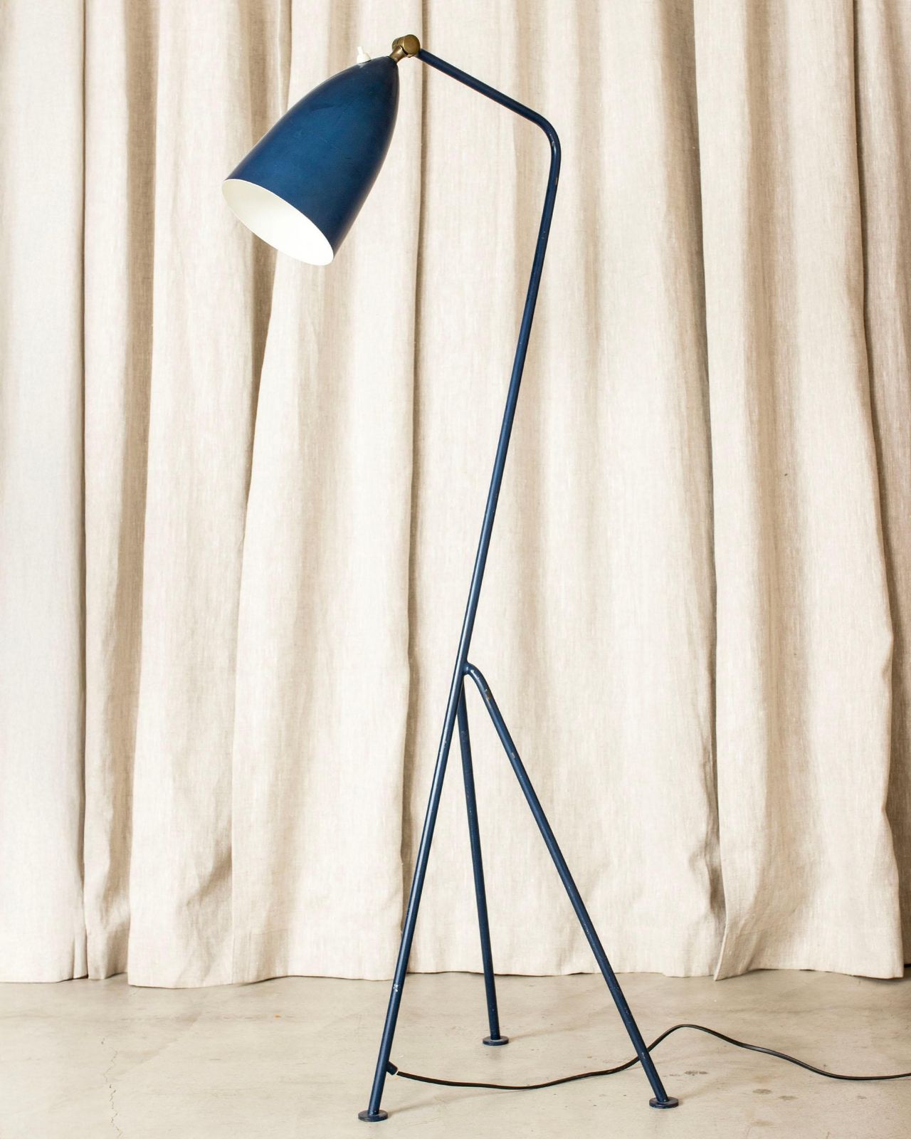 Vintage "Grasshopper" Floor Lamp, Greta Magnusson Grossman, Sweden, 1950s photo vinterior