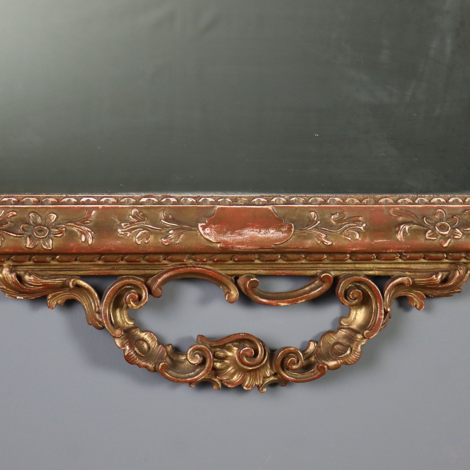 Miroir en bois sculpté et doré photo buy