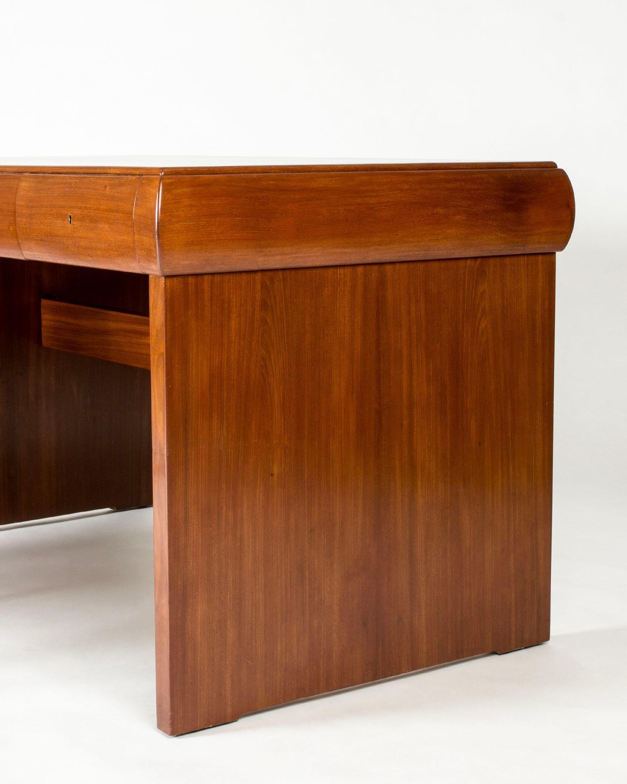 Bureau danois moderne Ernst Kühn, Lysberg, Hansen & Therp, Danmark, années 1930, par Ernst Kühn photo vintage