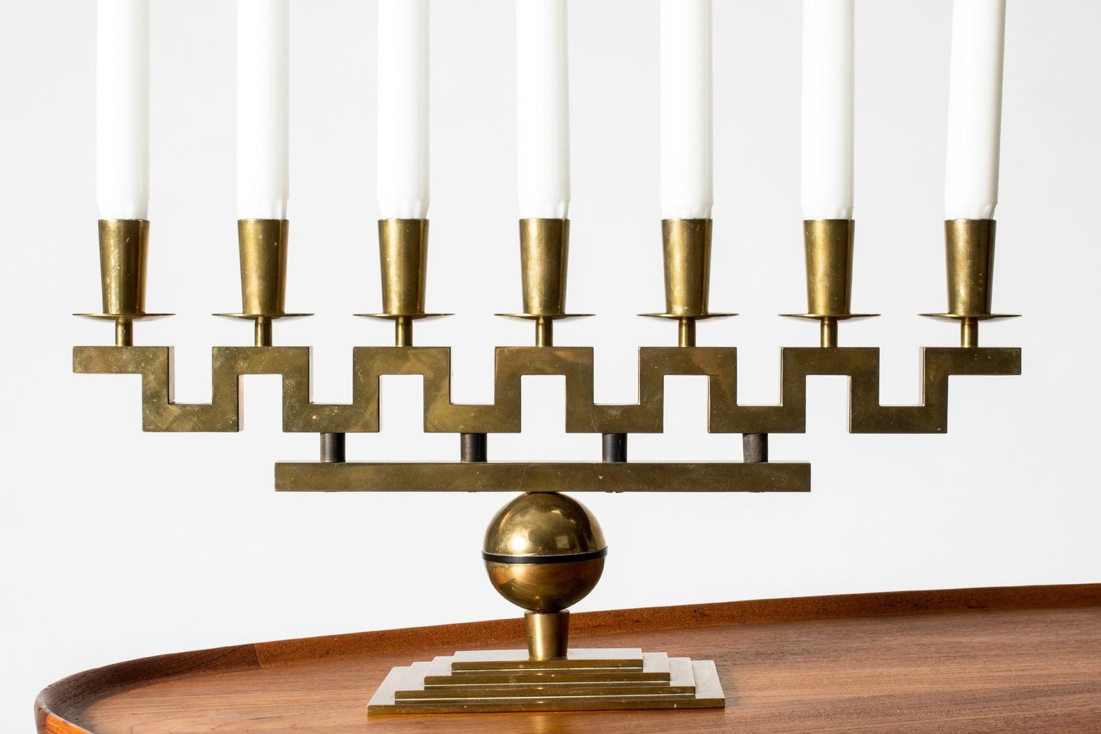 Vintage Mid-Century Messing Kandelaar van Lars Holmström, Zweden, jaren 1940 photo furniture