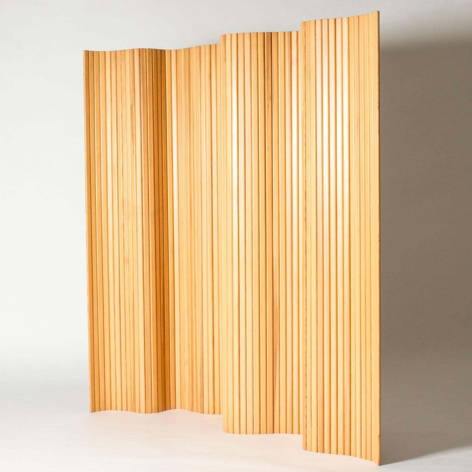 Pinewood Room Divider By Alvar Aalto For Artek, Finland, 1940s photo vinterior