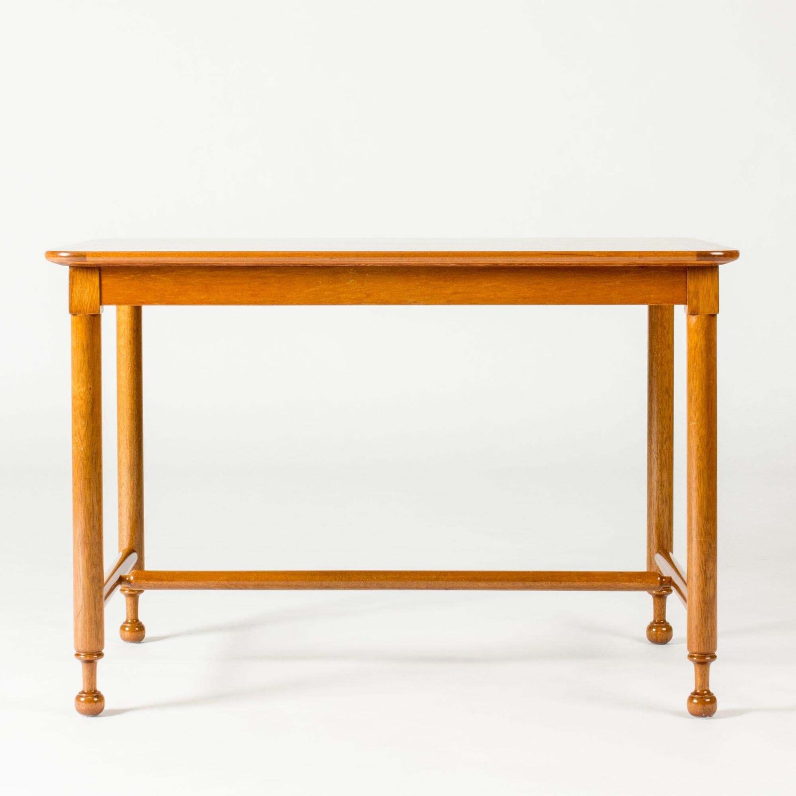Table basse mid-century par Josef Frank pour Svenskt Tenn, Suède, années 1950 photo furniture