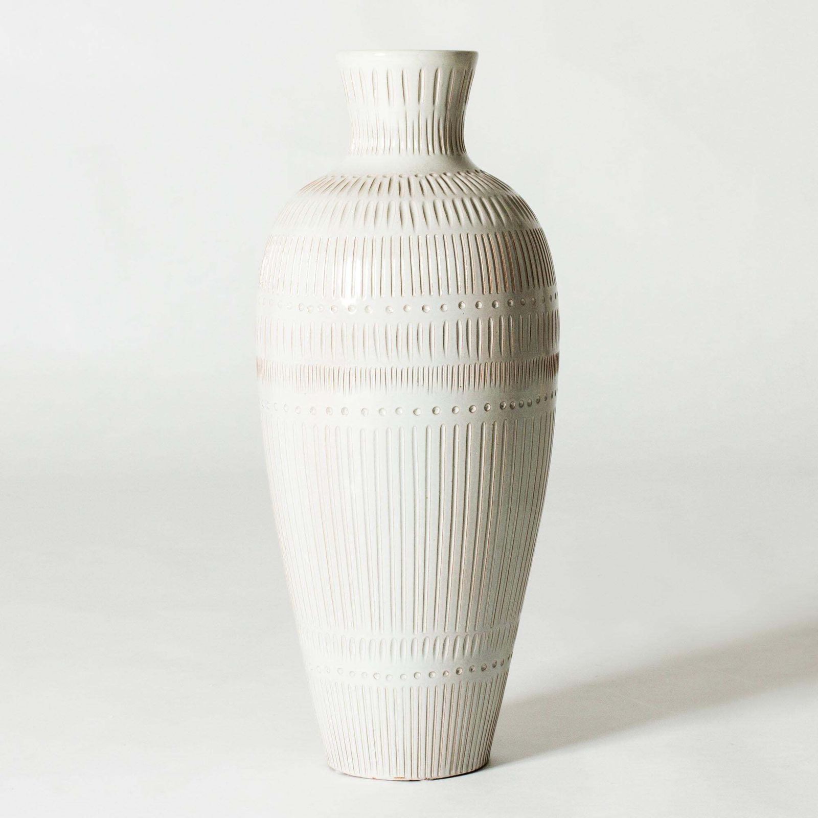 Vase en faïence mid-century par Anna Lisa Thomson, Uppsala Ekeby, Suède, années 1940 photo furniture