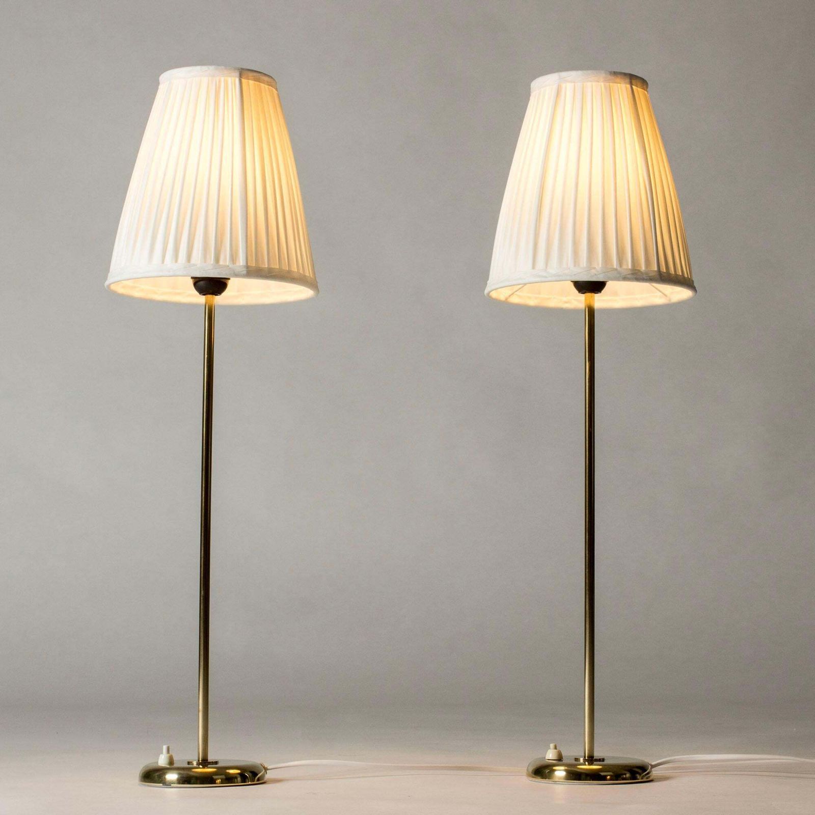 Swedish Modern Messing Tafellampen van Böhlmarks, Zweden, ca. jaren 1950 photo furniture