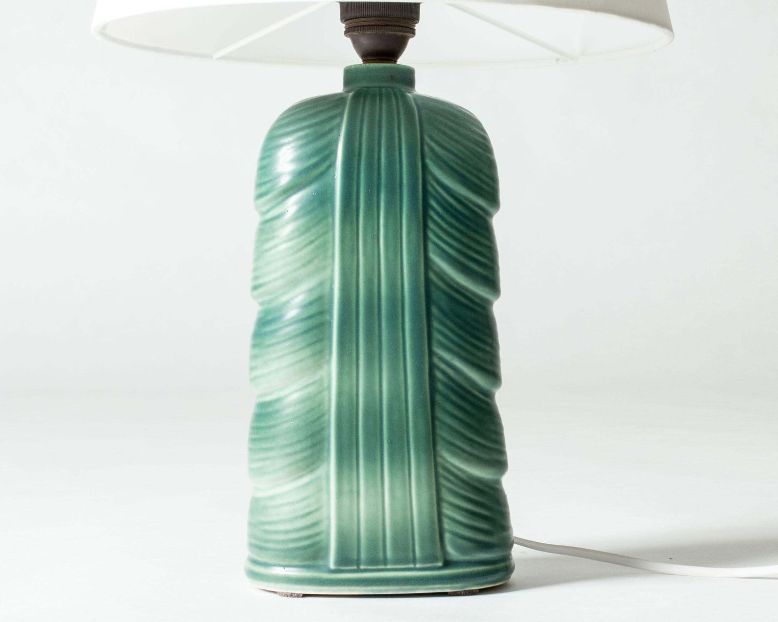 Lampe de table moderniste en grès par Gunnar Nylund, Rörstrand, Suède, années 1940 photo for sale