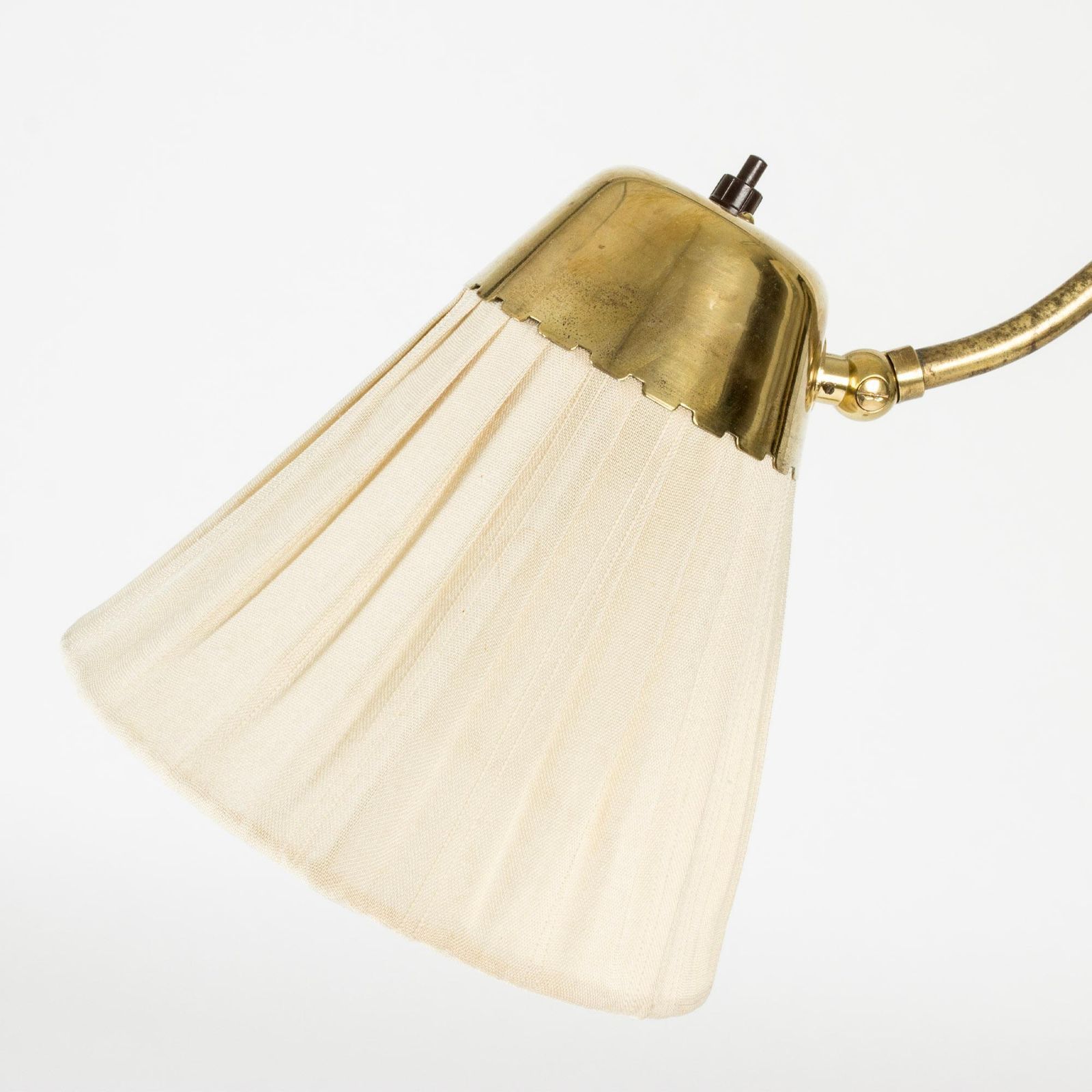 Lampadaire mid-century modern en laiton, Böhlmarks, Suède, années 1940 photo buy