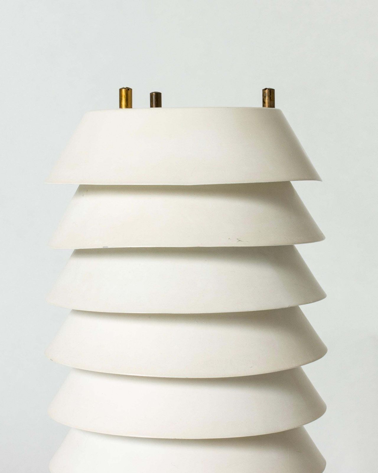 Lampe de table « Maija The Bee » moderniste, Ilmari Tapiovaara, Finlande, années 1950 photo vinterior