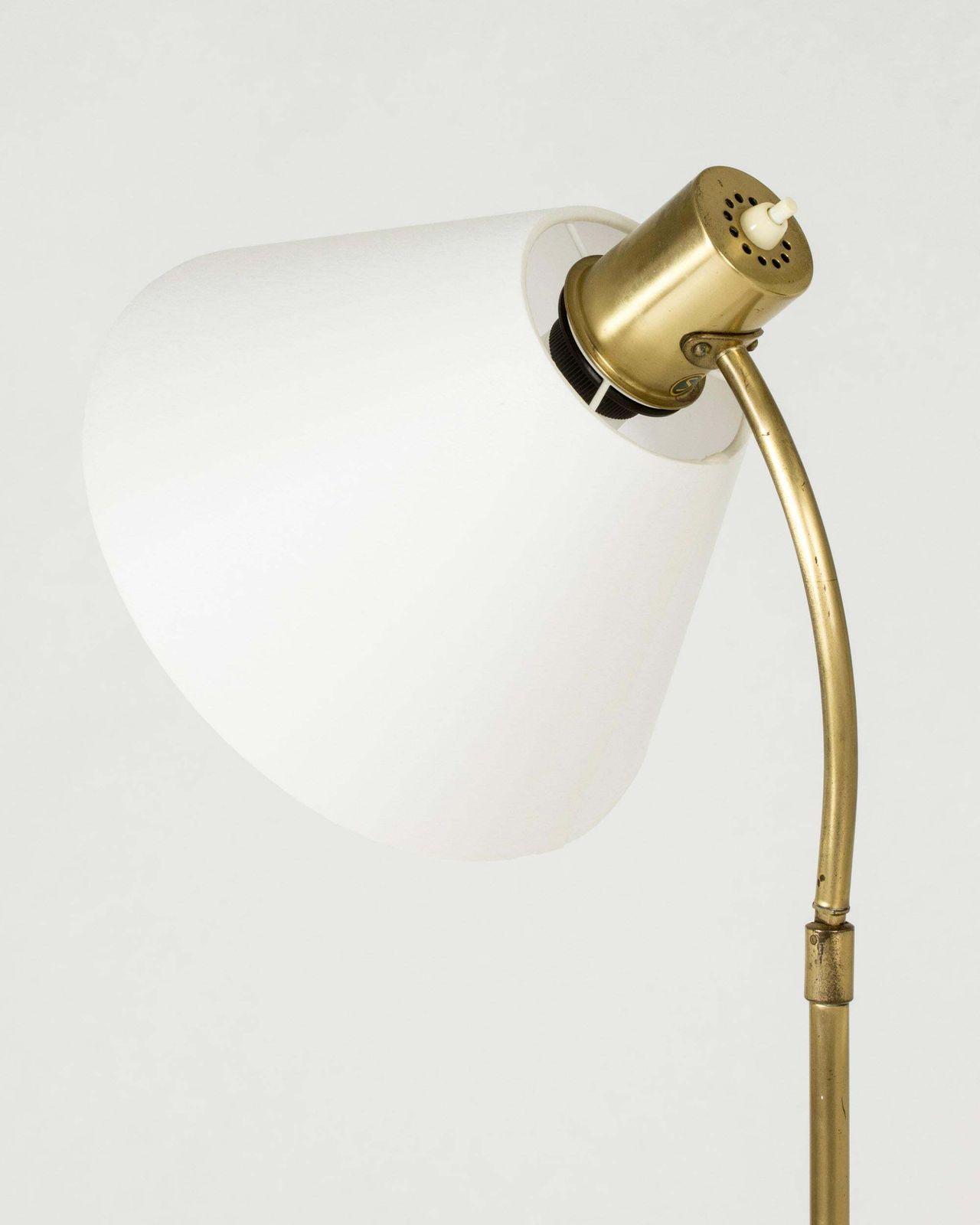 Mid-century messing vloerlamp, Philips, Nederland, jaren 1950 photo Verlichting