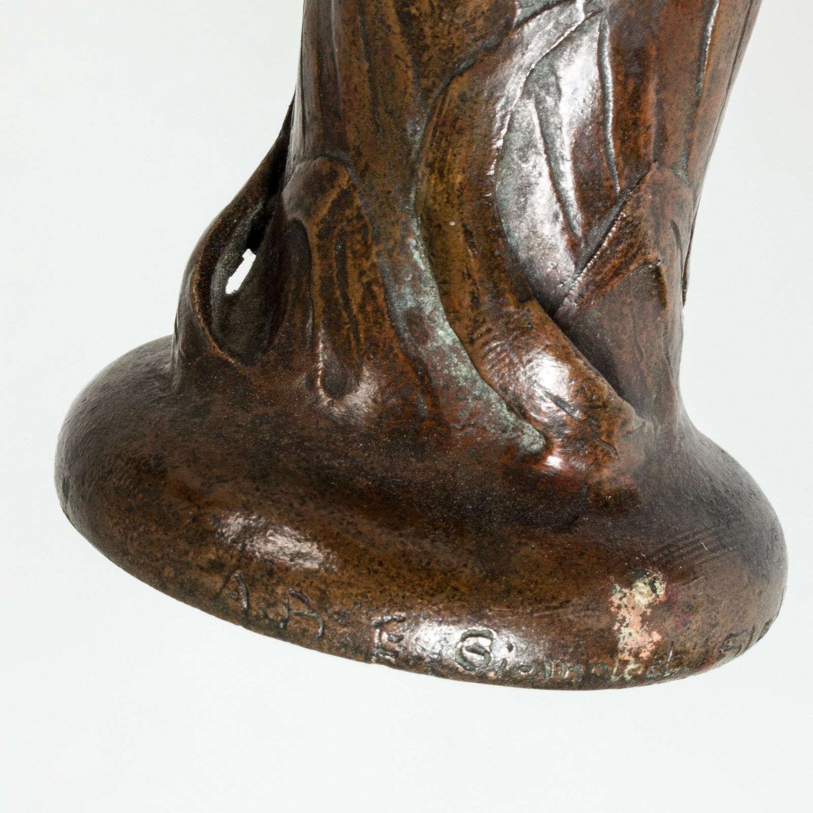 Art Nouveau bronzen vaas van Gerda Backlund, Zweden, ca. 1900 photo vinterior