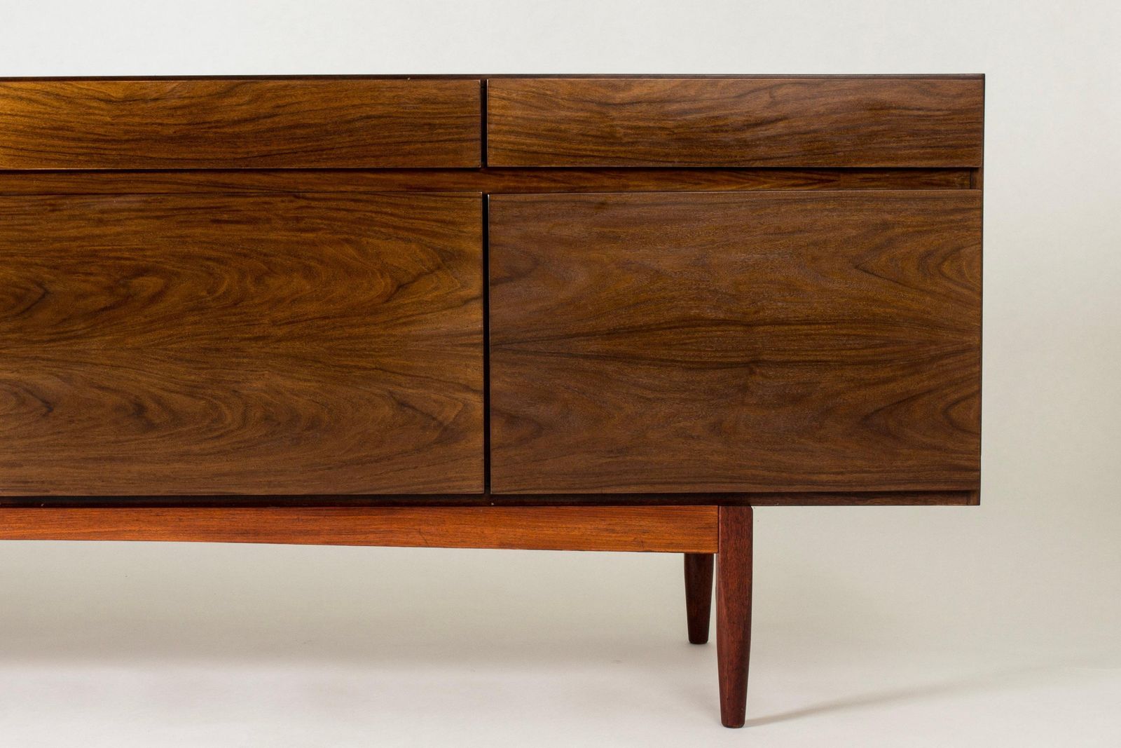 Vintage Modernist Dressoir van Ib Kofod Larsen, Denemarken, jaren 1960 photo for sale