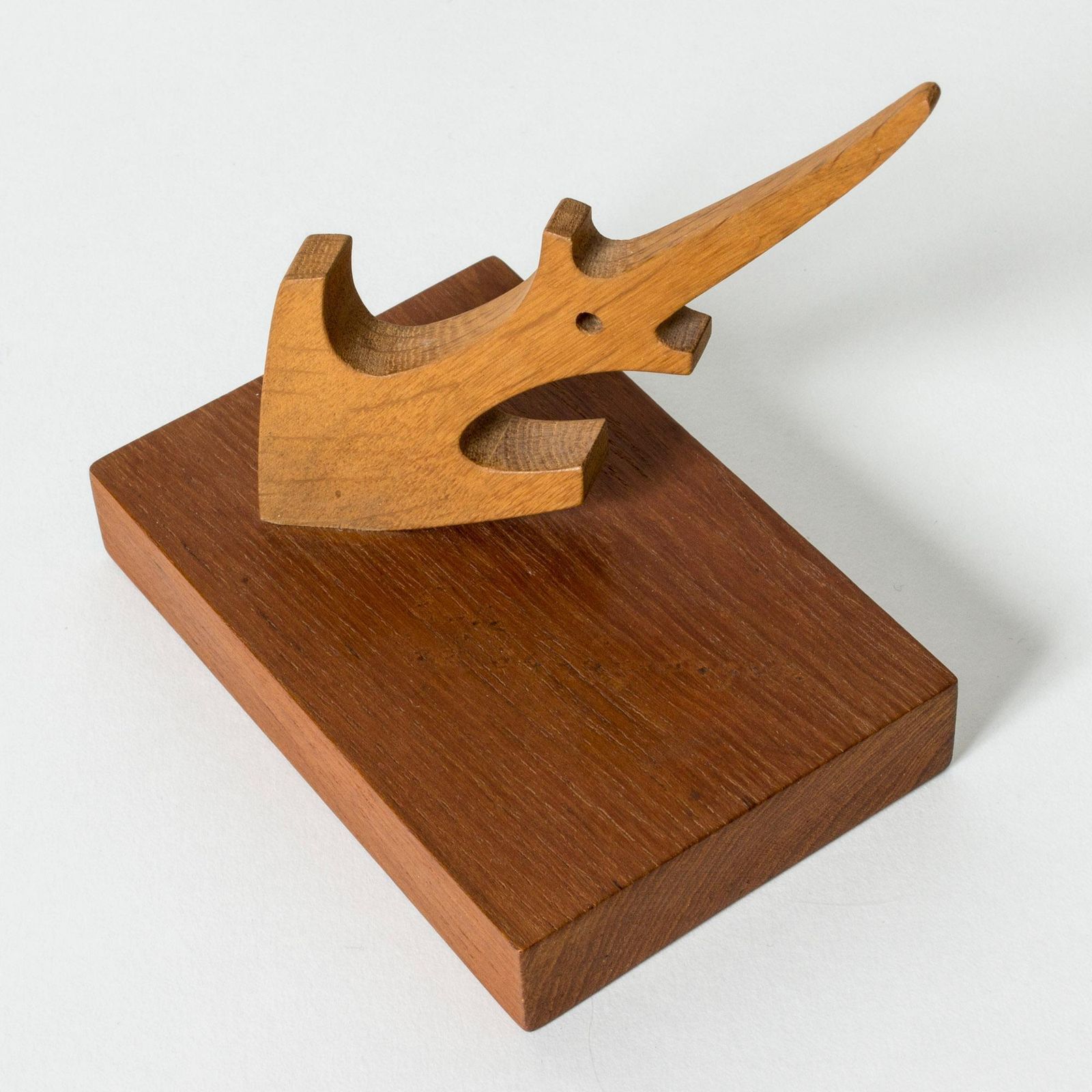 Sculpture d'ancre en bois mid-century par Johnny Mattsson, Suède, années 1950 photo for sale