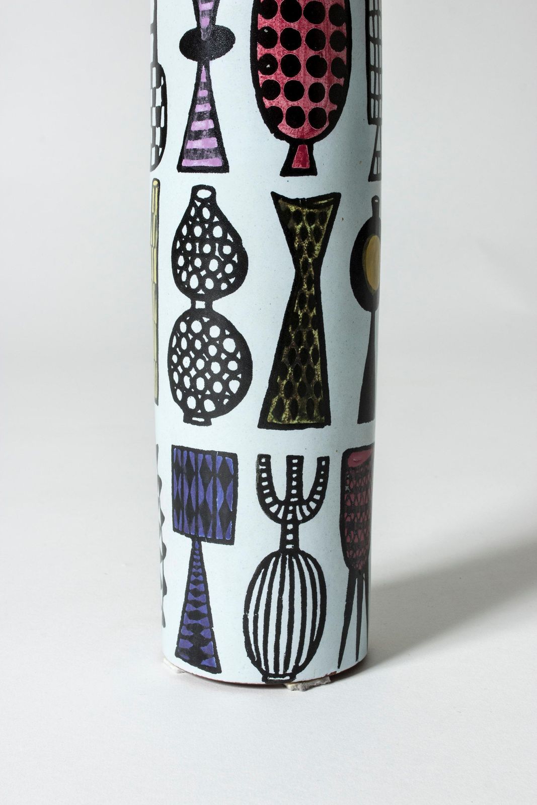 Faience "Karneval" vaas van Stig Lindberg photo Woonaccessoires