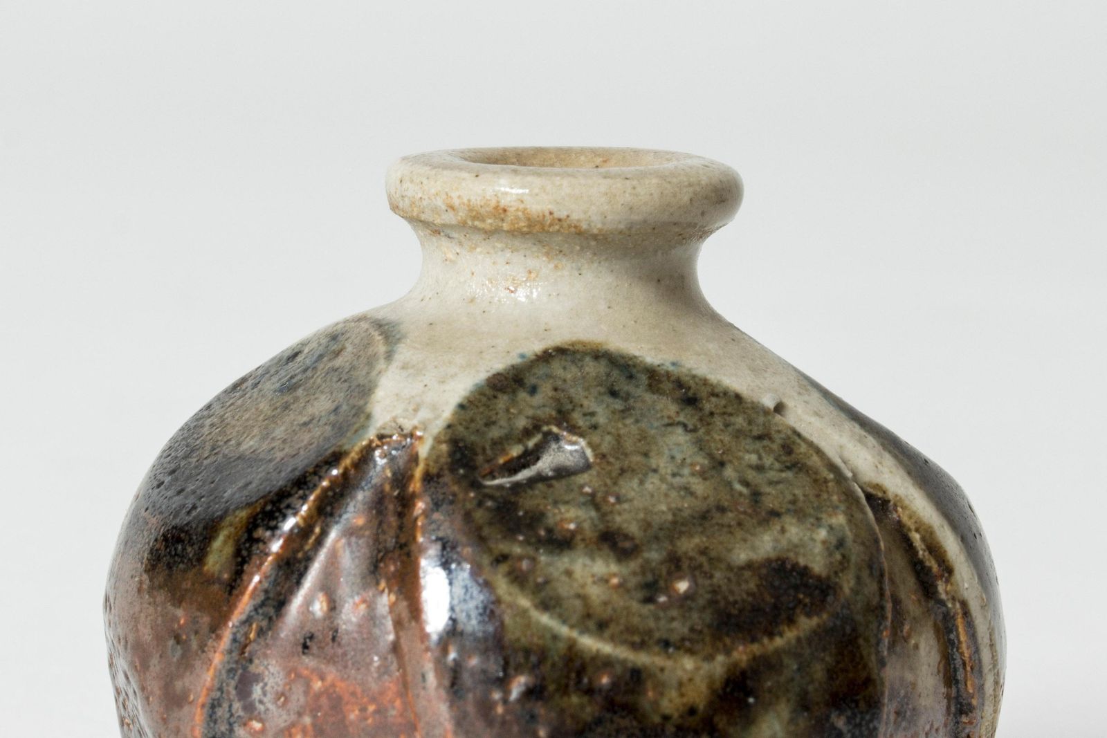 Vase miniature en grès par Anders B. Liljefors, Gustavsberg, Suède, années 1950 photo 598.0