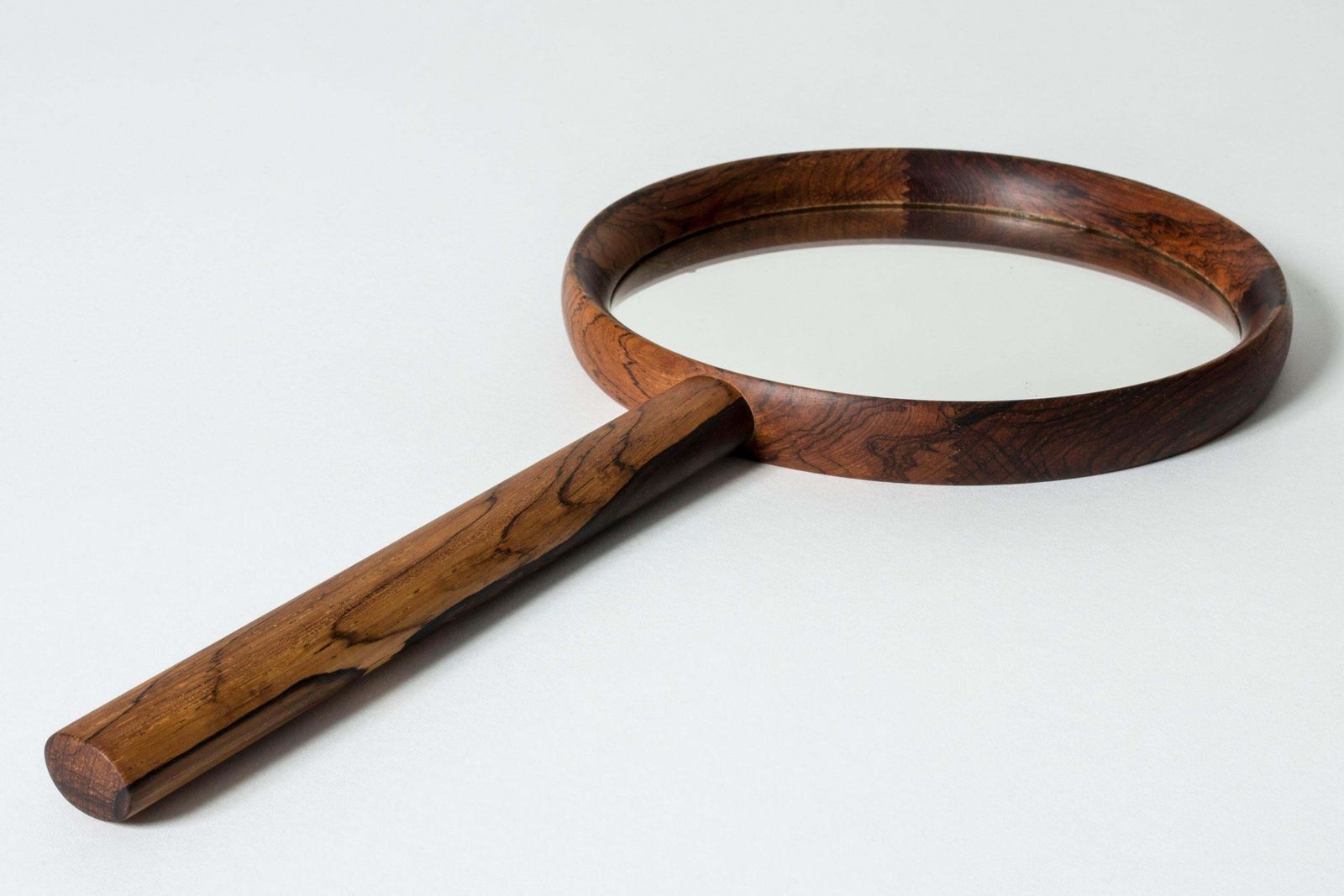 Hand Mirror van Uno & Östen Kristiansson, rozenhout, Zweden, jaren 1950 photo furniture