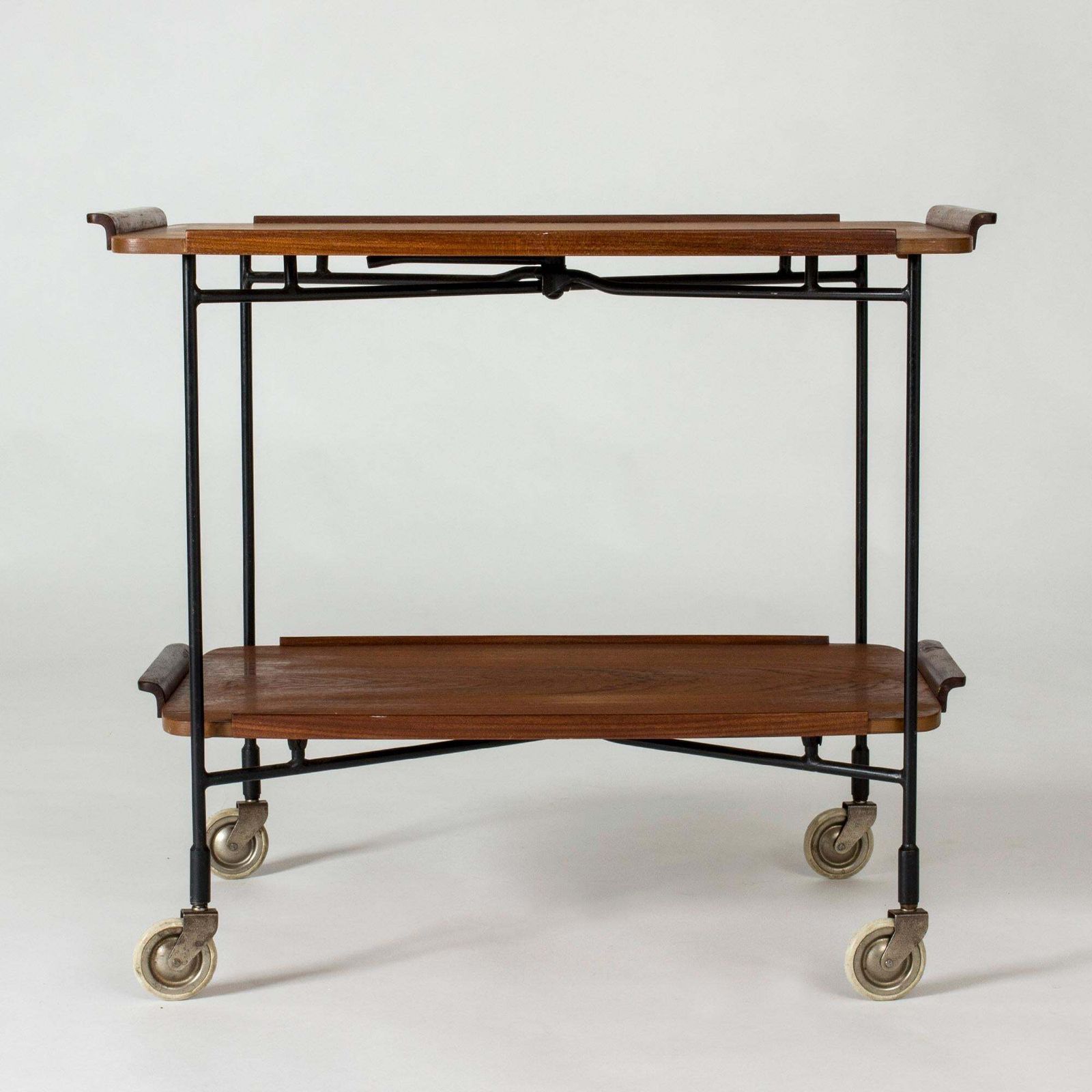Chariot de service Firma Glas & Trä en teck, Suède, années 1950 photo furniture