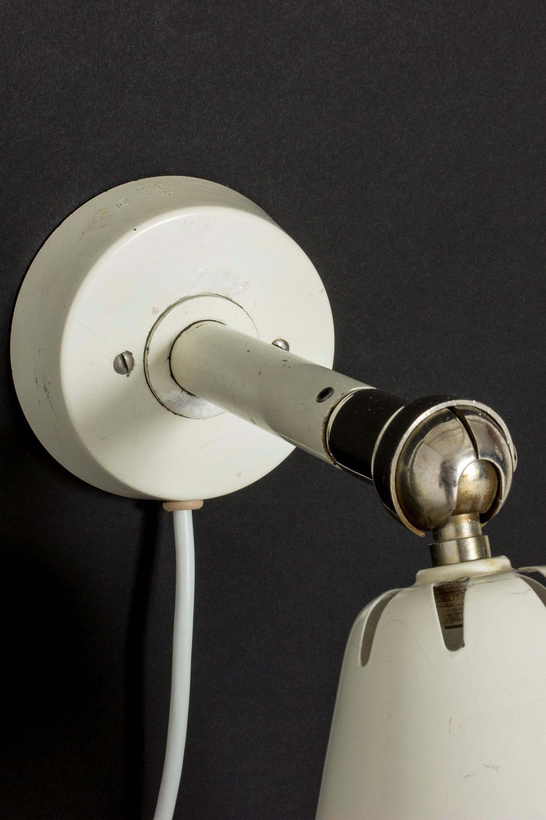 Ensemble de trois appliques murales mid-century ASEA, Suède, années 1950 photo Luminaires