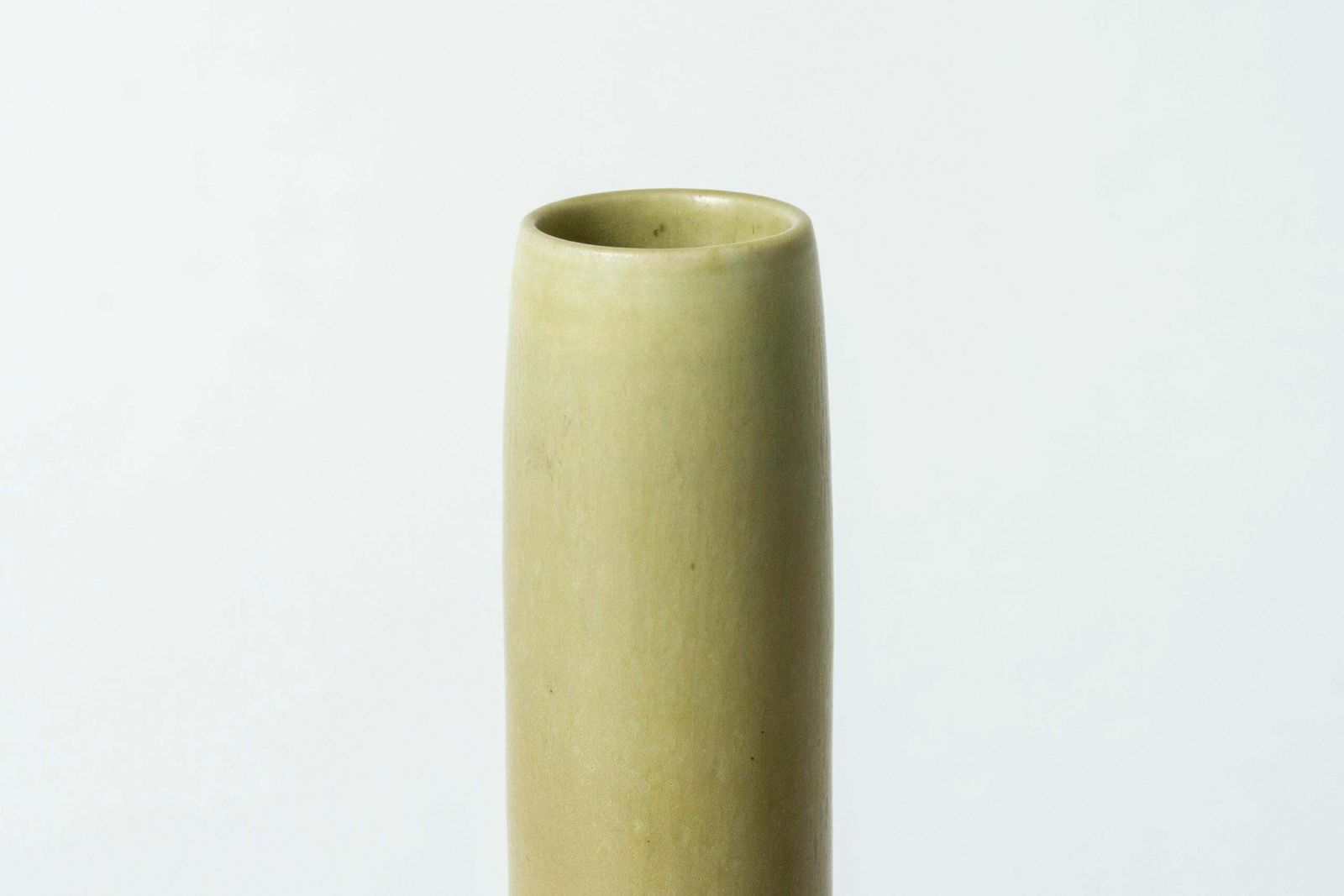 Vase en grès vert pâle par Berndt Friberg pour Gustavsberg, Suède, années 1950 photo buy