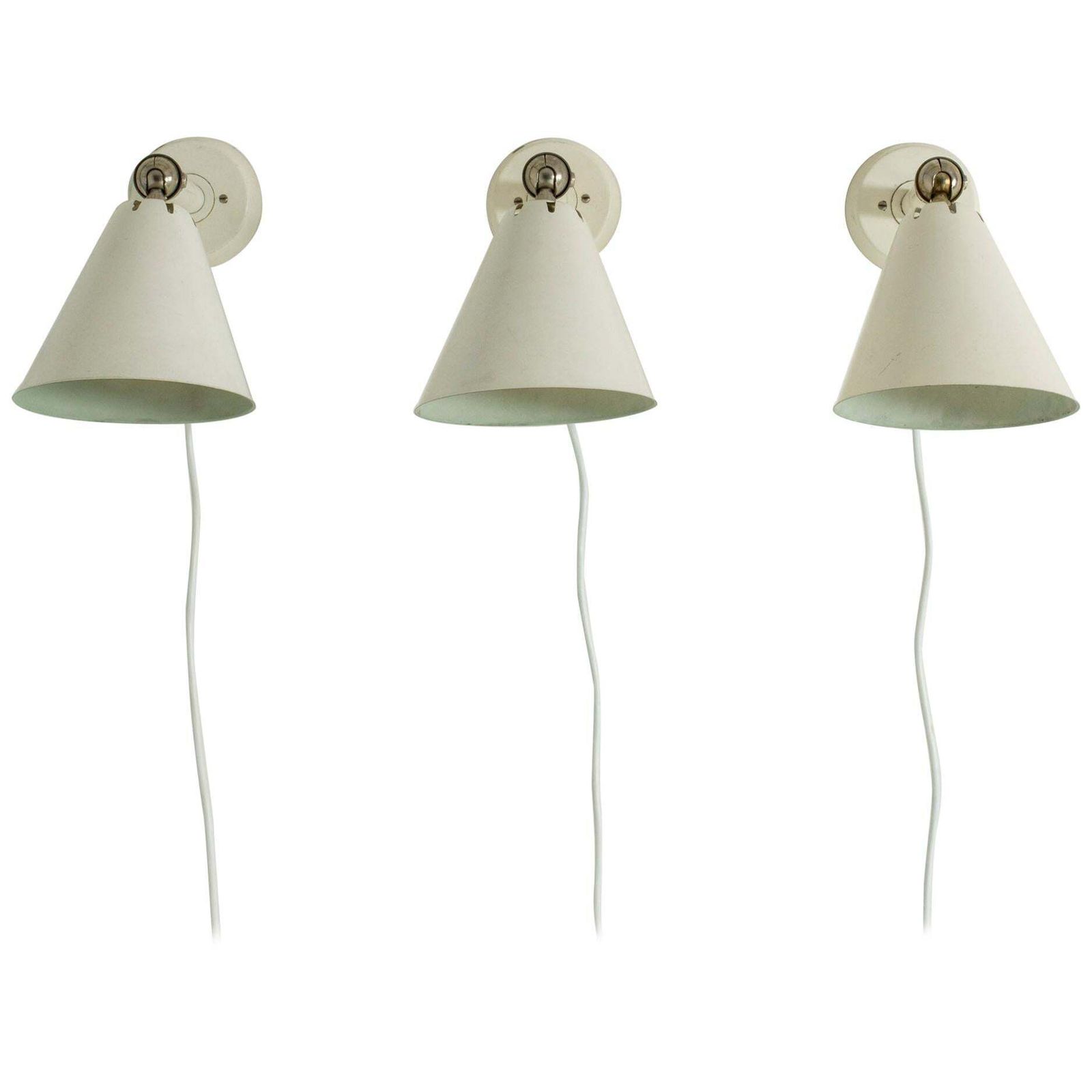 Ensemble de trois appliques murales Asea, métal et laiton, Scandinavian Modern