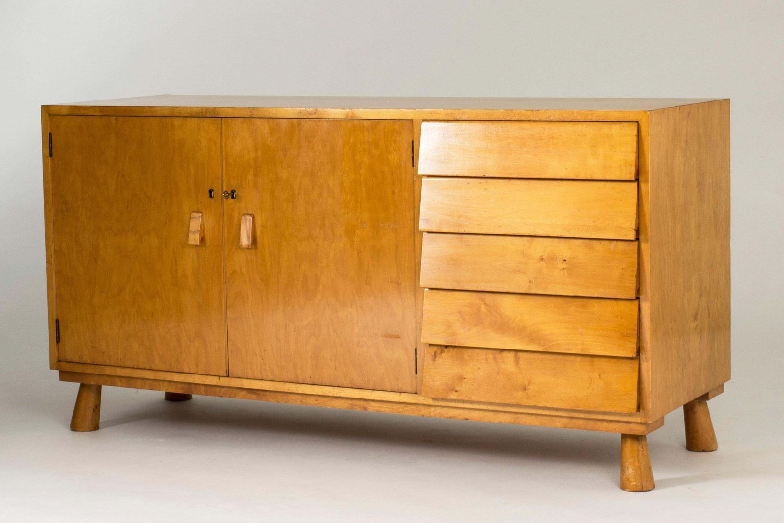 Zweeds functionalistisch dressoir, jaren 1930 photo for sale