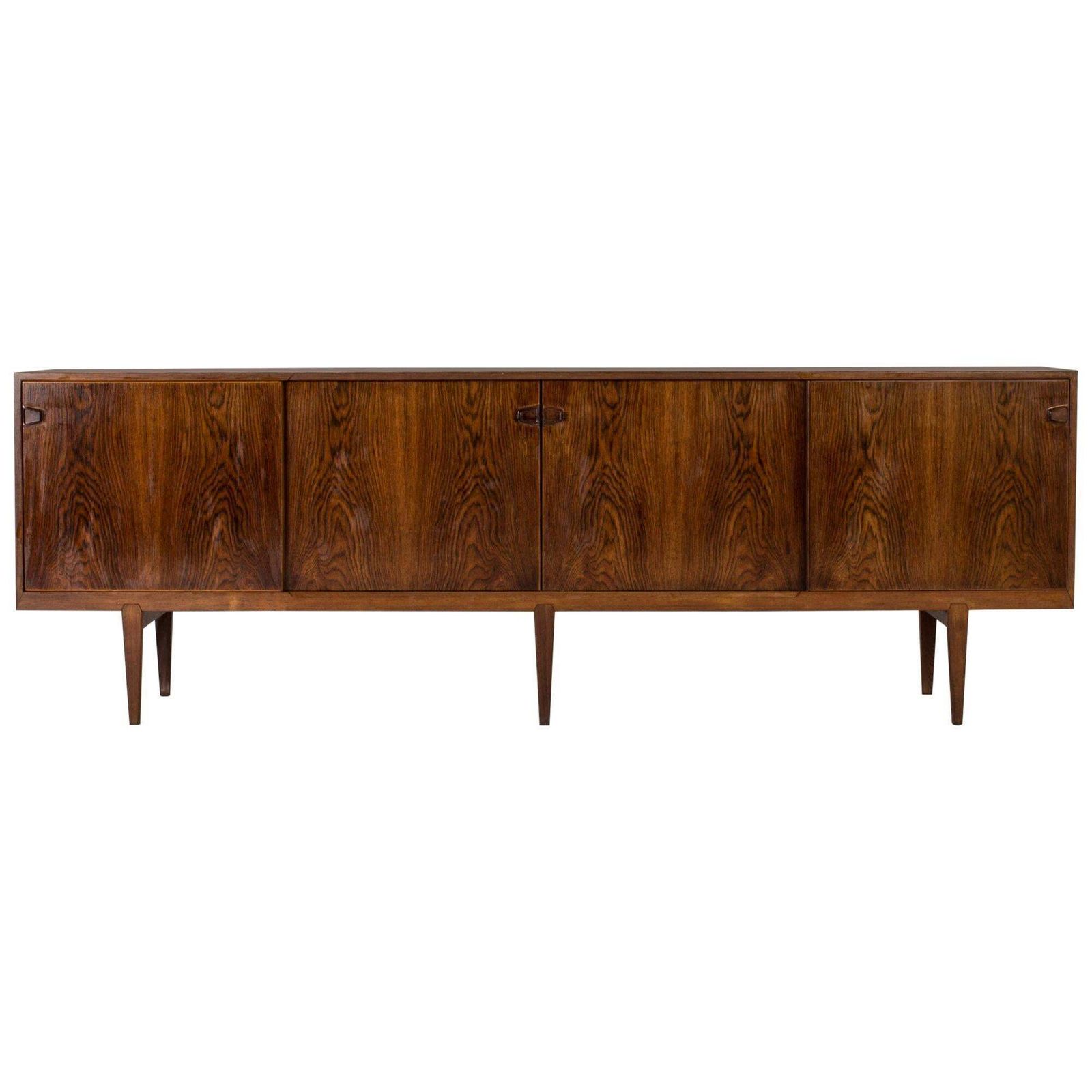 Buffet en palissandre par Henry Rosengren Hansen pour Brande Møbelindustri, Danemark.